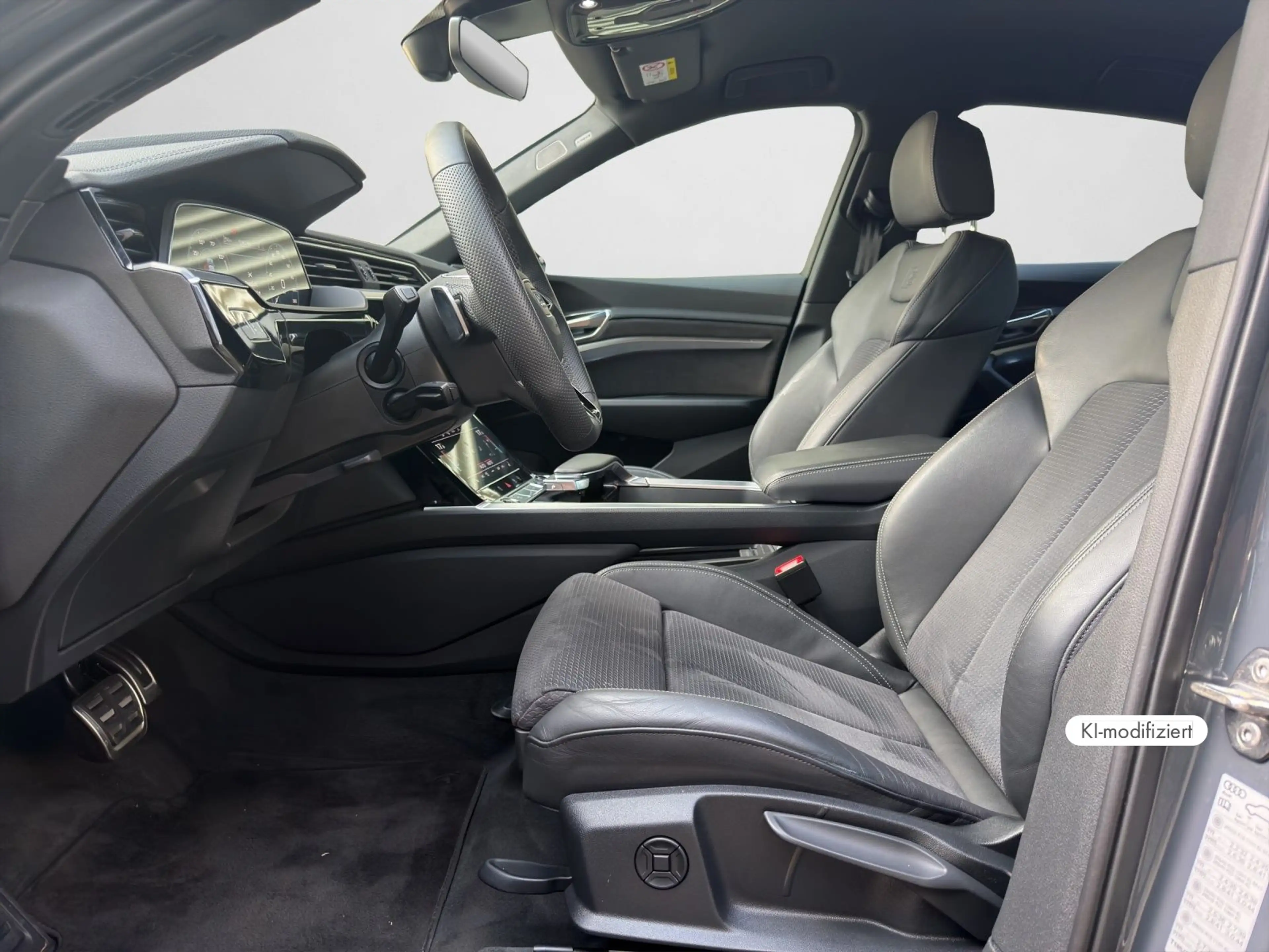 Audi Q8 e-tron S line Q8 Sportback e-tron S — photo 12