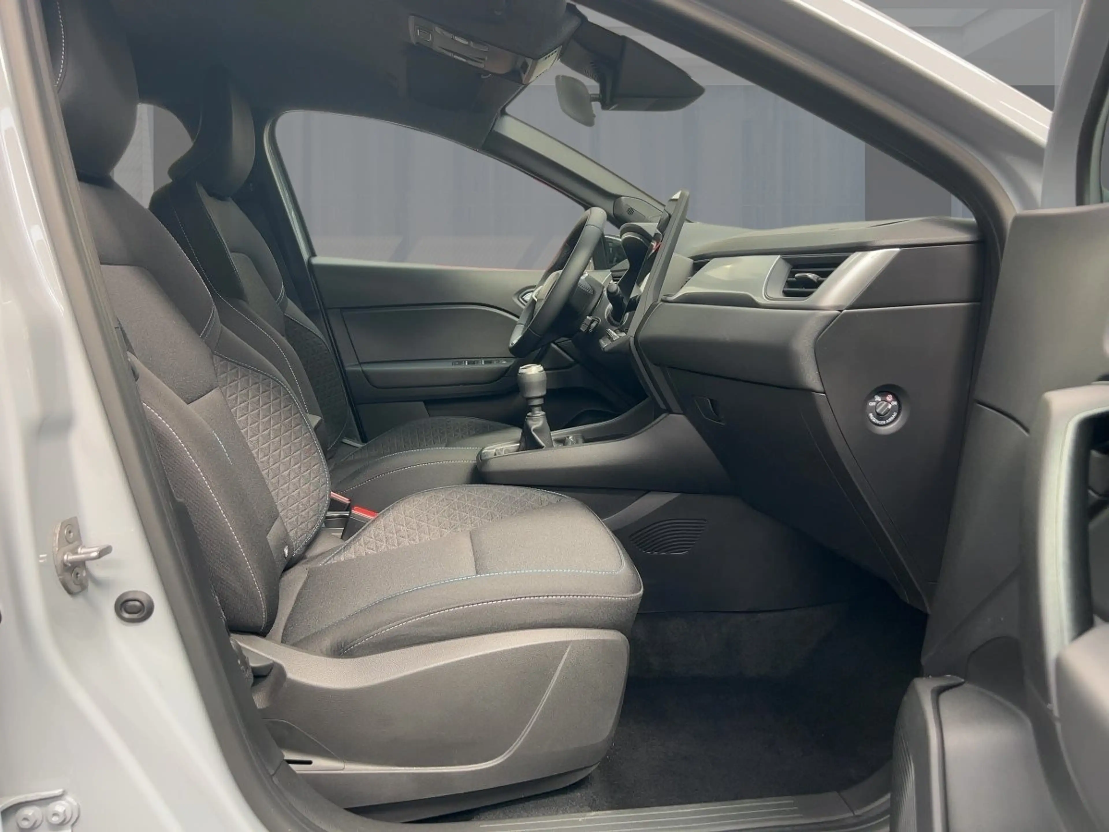 Renault Symbioz Evolution Mild Hybrid 140 — photo 8
