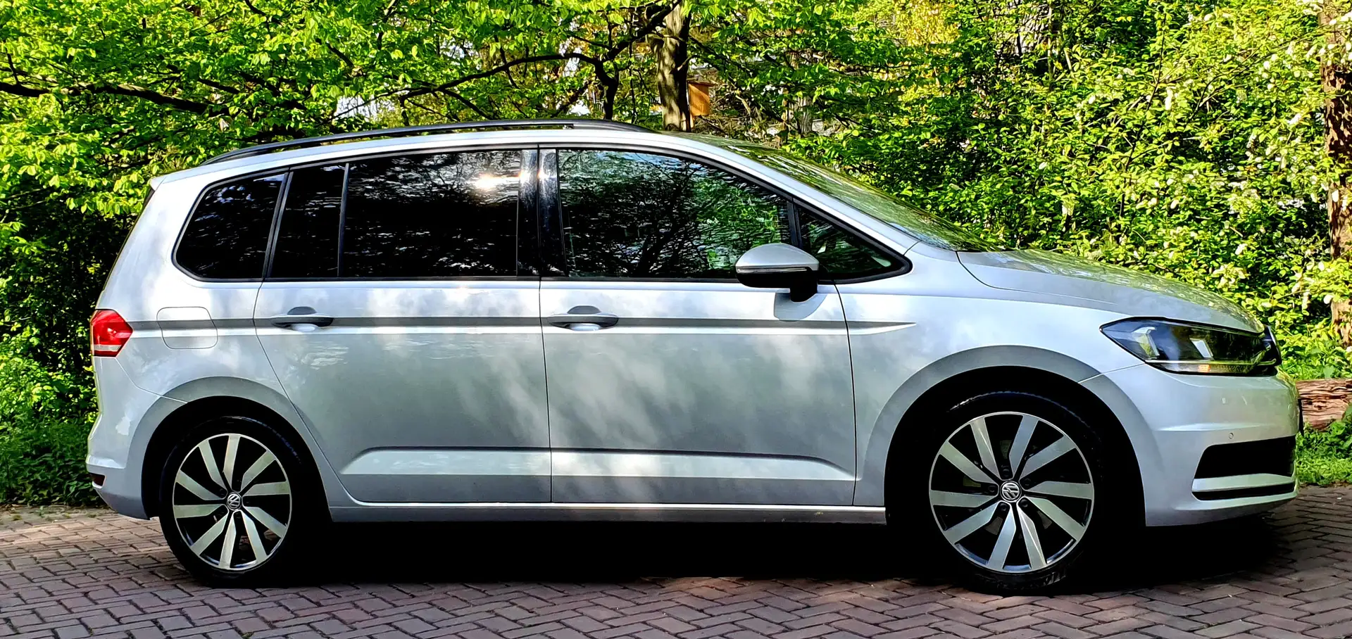 Volkswagen Touran Touran 1.4 TSI Highline Zilver - 2