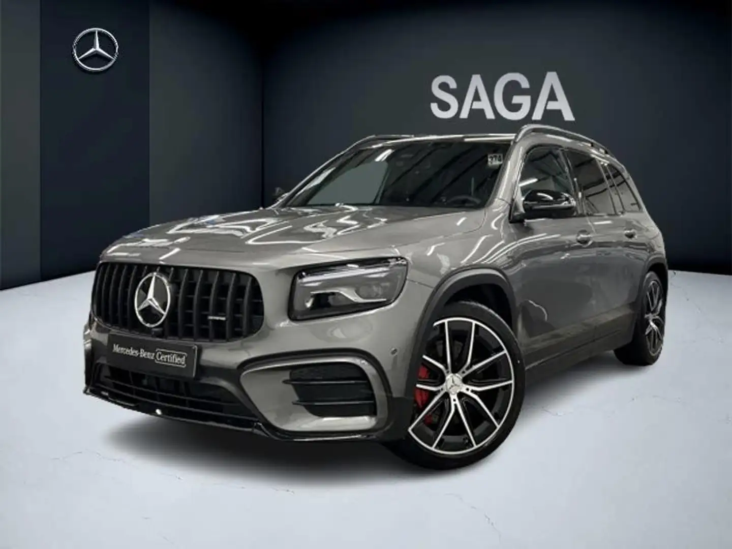 Mercedes-Benz GLB 35 AMG 4Matic Pano Attelage Facelift Grau - 1