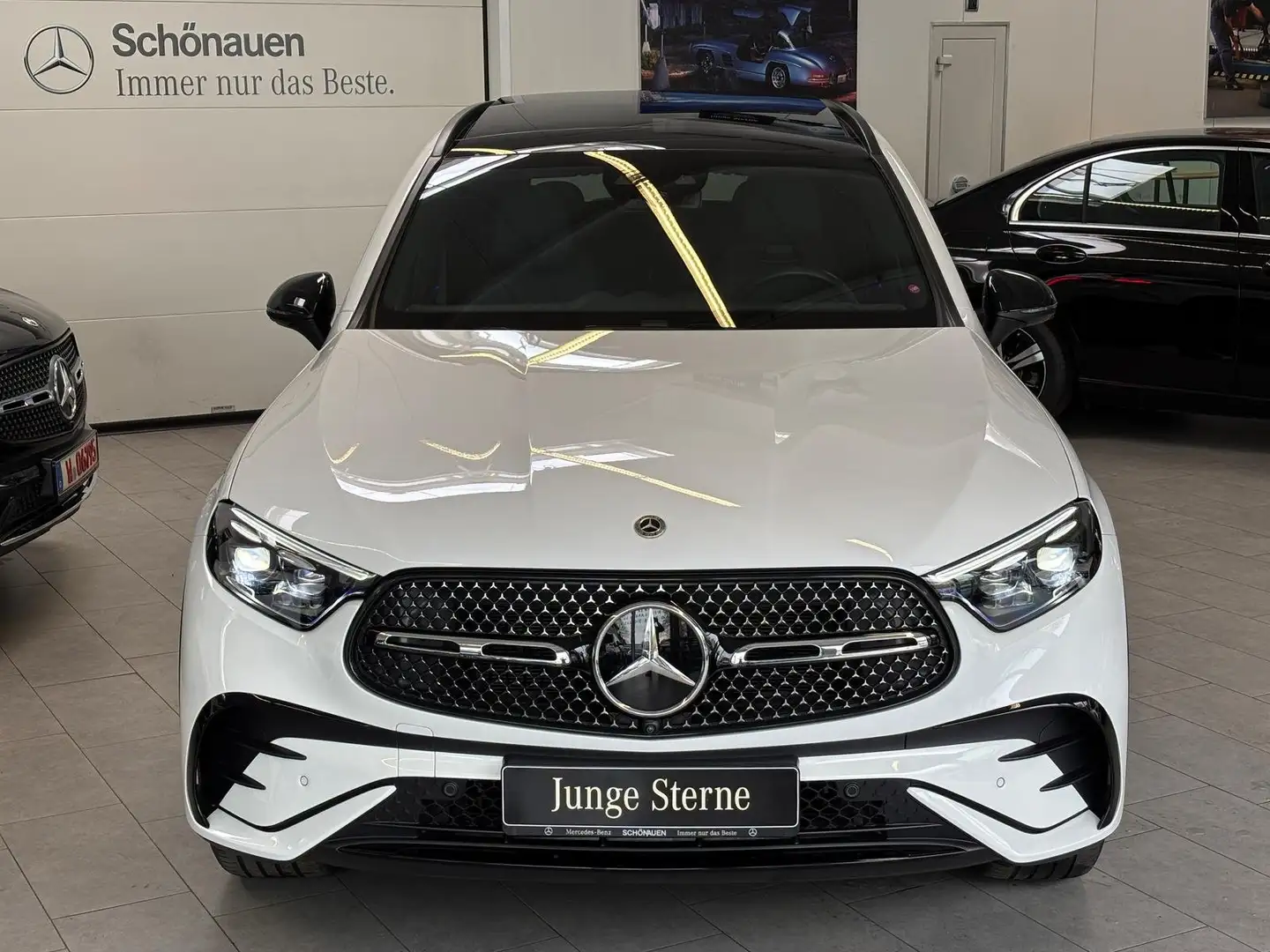 Mercedes-Benz GLC 300 4M AMG PANO+BURM+AHK+20"+DIGI+SITZKLIMA Blanc - 2