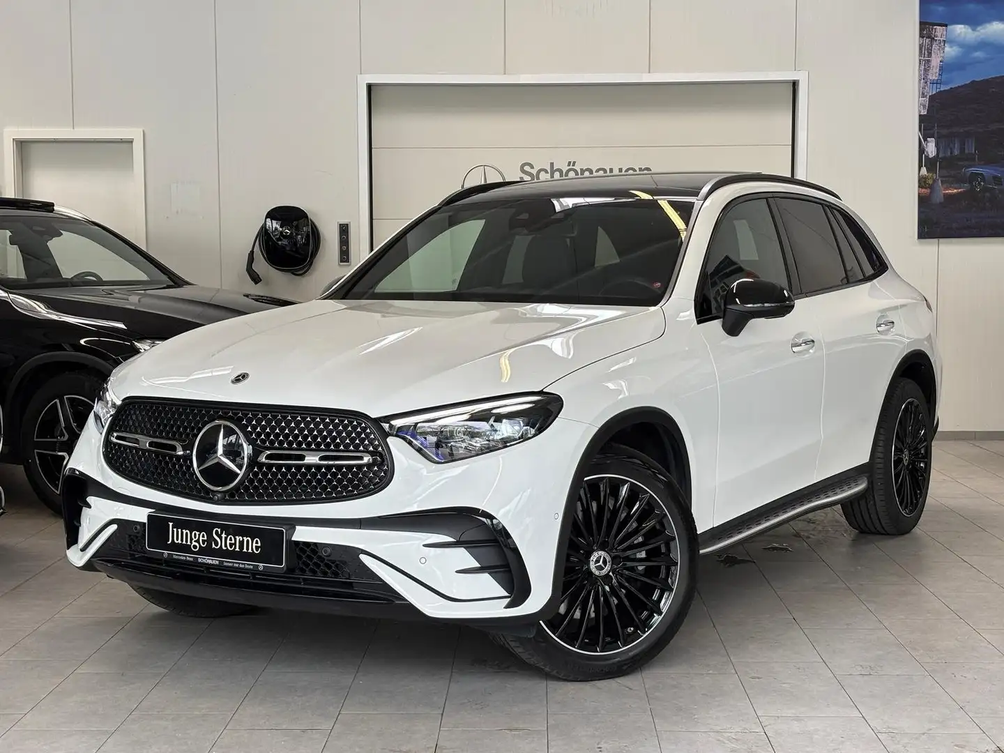 Mercedes-Benz GLC 300 4M AMG PANO+BURM+AHK+20"+DIGI+SITZKLIMA Blanc - 1