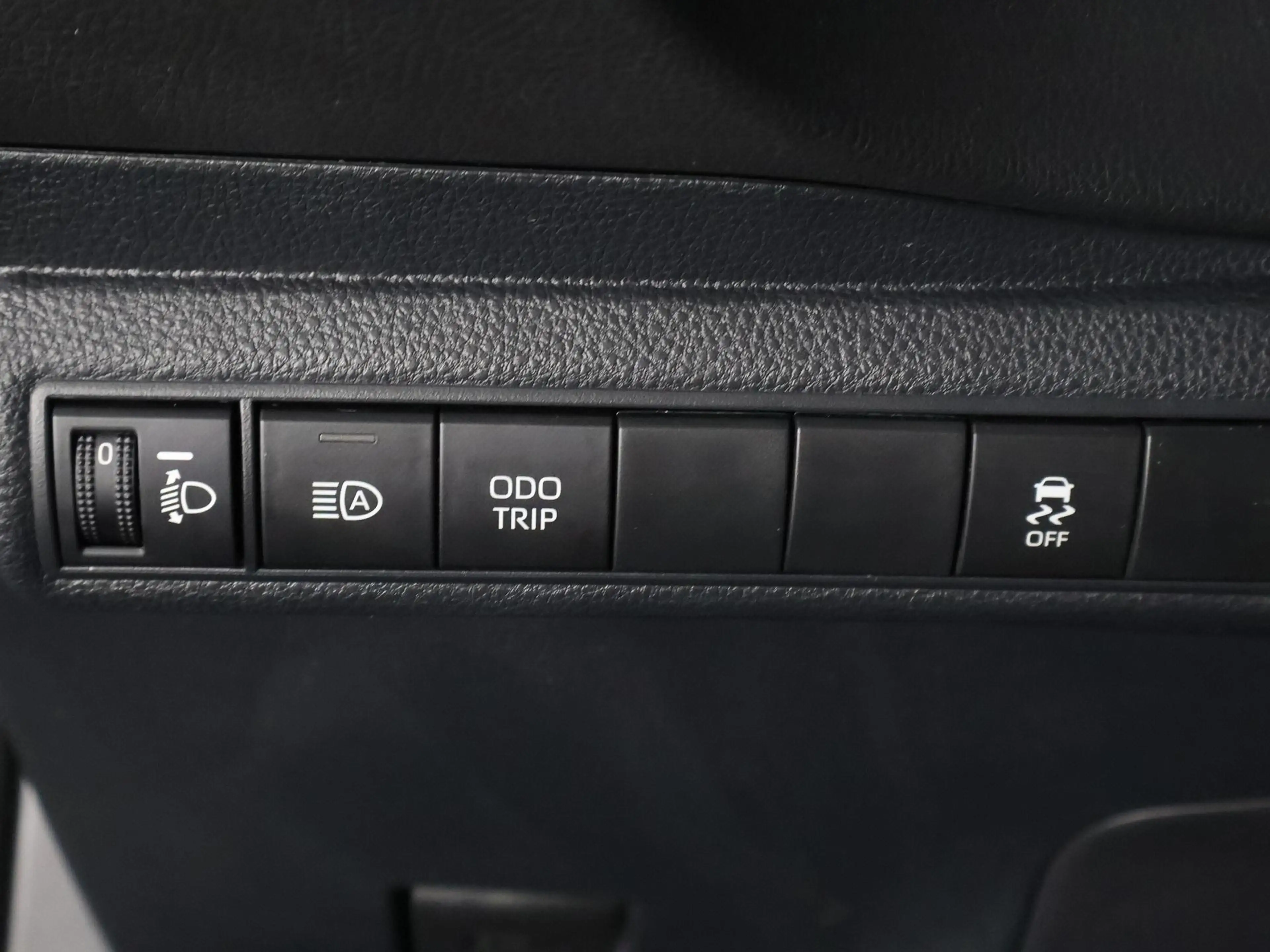 Toyota Corolla Touring Sports Hybrid 140 Business Luxury | Stoelv — photo 20