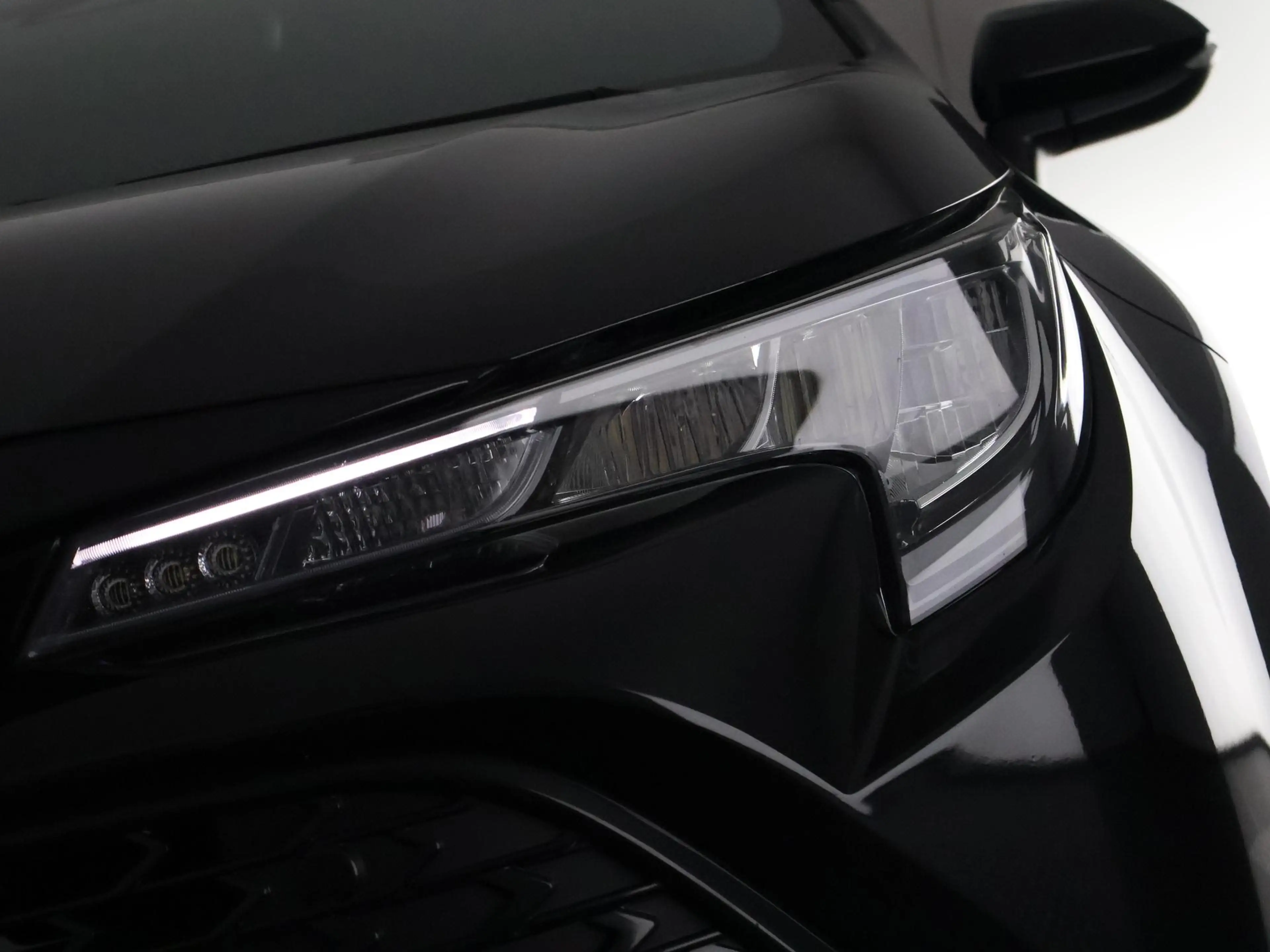 Toyota Corolla Touring Sports Hybrid 140 Business Luxury | Stoelv — photo 29