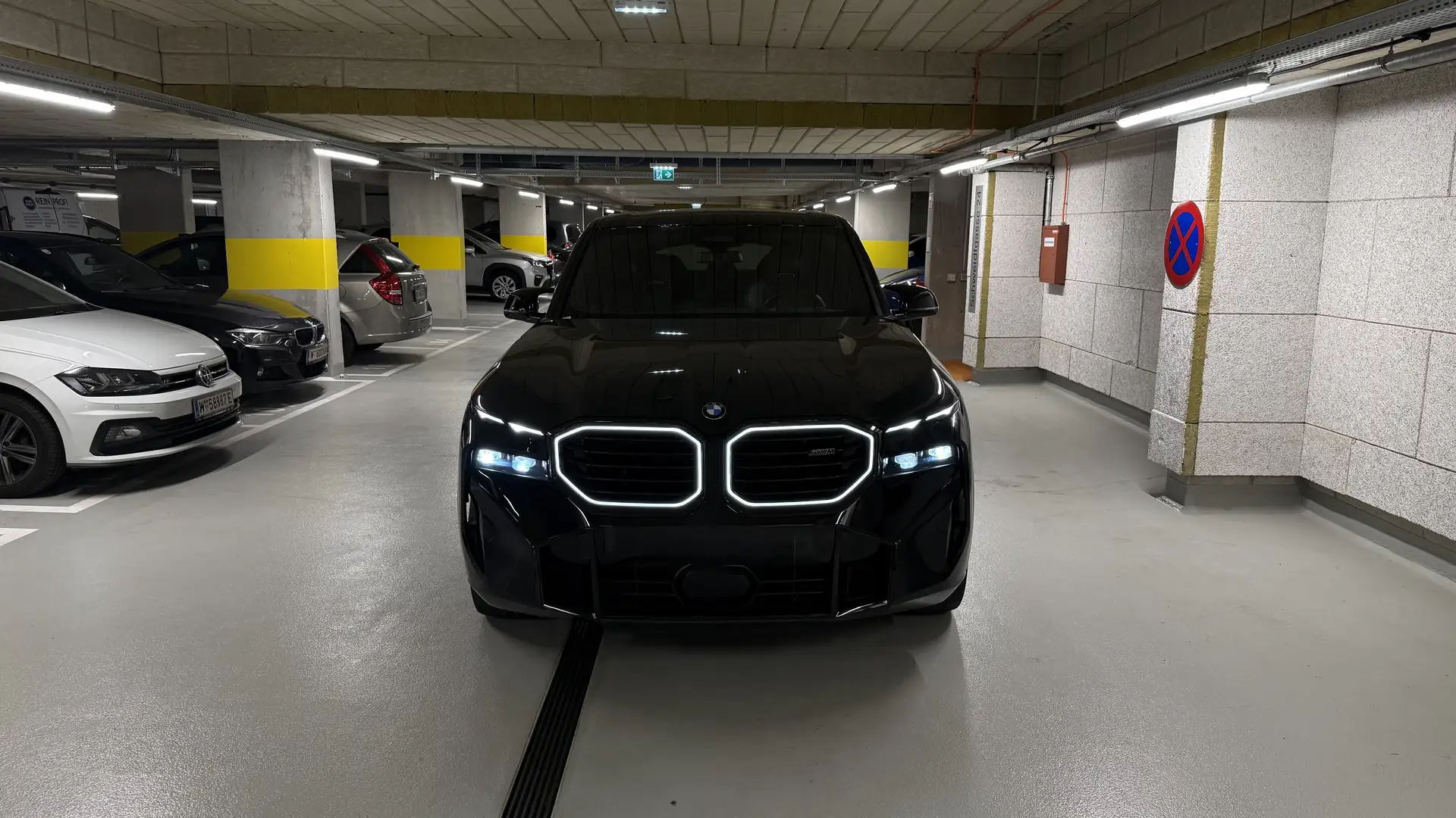 BMW XM XM 29,4kWh Aut. Schwarz - 1