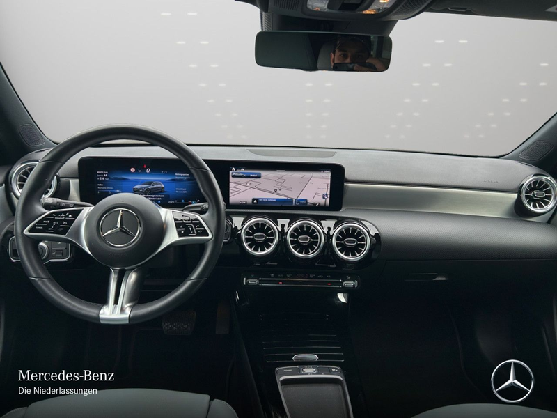 Mercedes-Benz A 180 d PROGRESSIVE+PANO+360°+LED+TOTW+KEYLESS+8G — photo 13