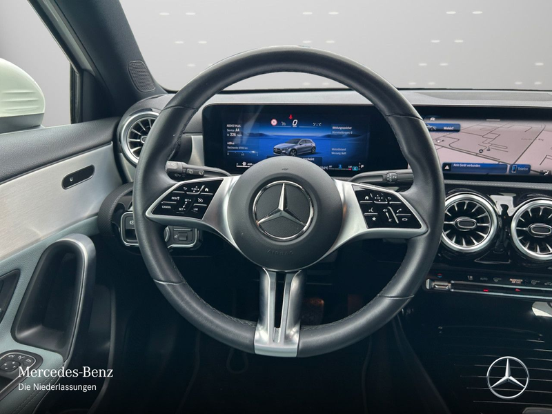 Mercedes-Benz A 180 d PROGRESSIVE+PANO+360°+LED+TOTW+KEYLESS+8G — photo 14
