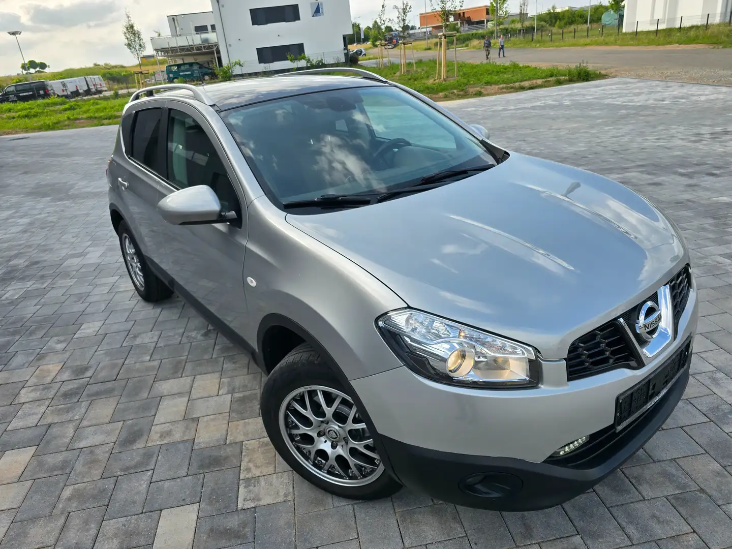 Nissan Qashqai I-Way 4X4 Grau - 1
