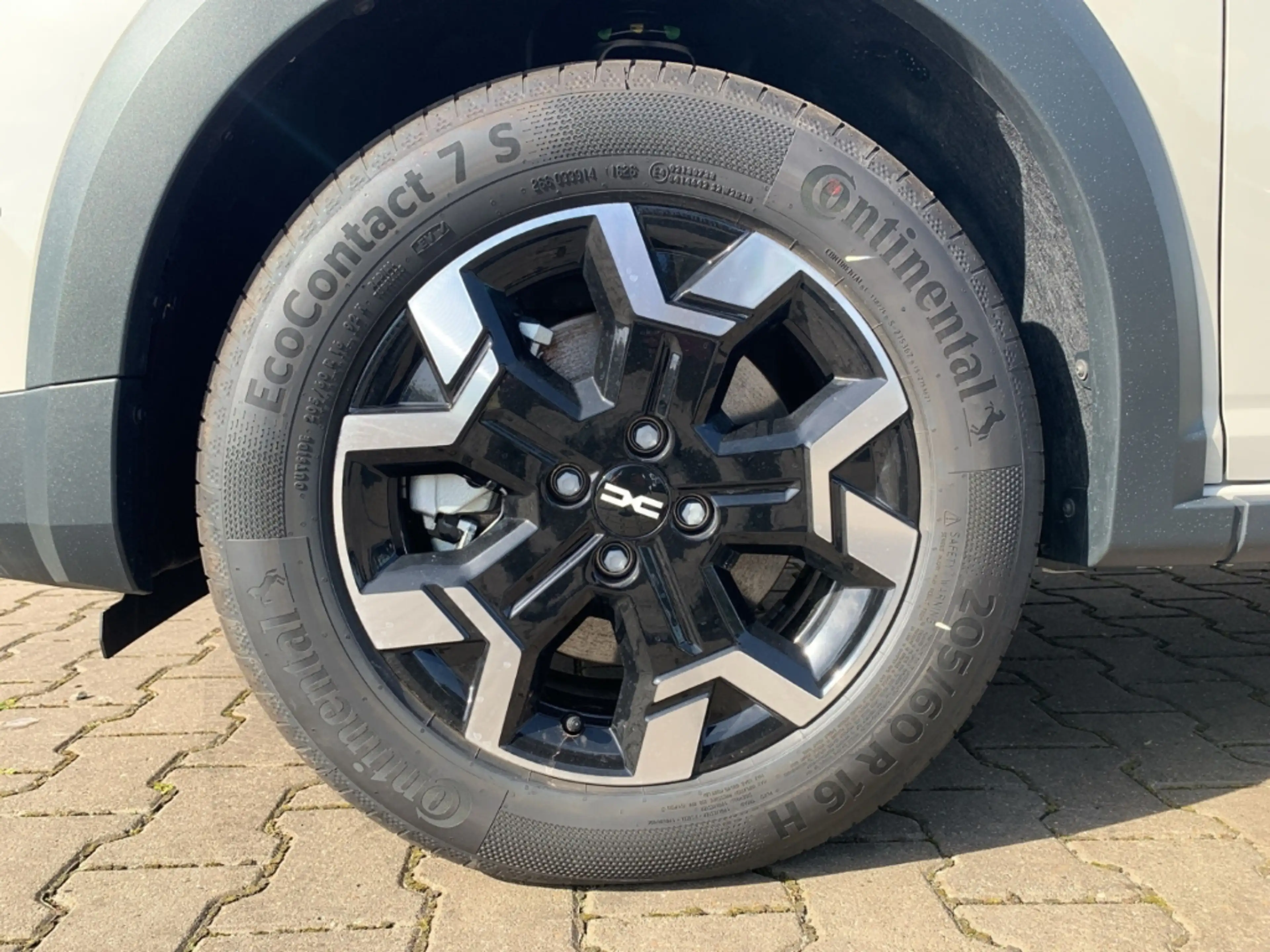 Dacia Jogger JOURNEY HYBRID 155 Journey SHZ+PDC+NAV+KAMERA+LED — photo 13