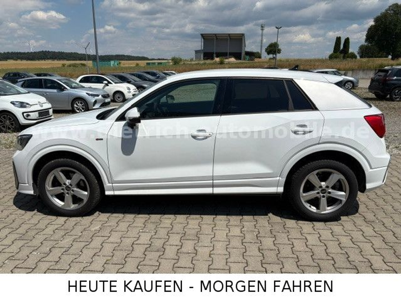 Audi Q2 TFSI S line DSG PDC SHZ LED Apple Carplay — photo 7