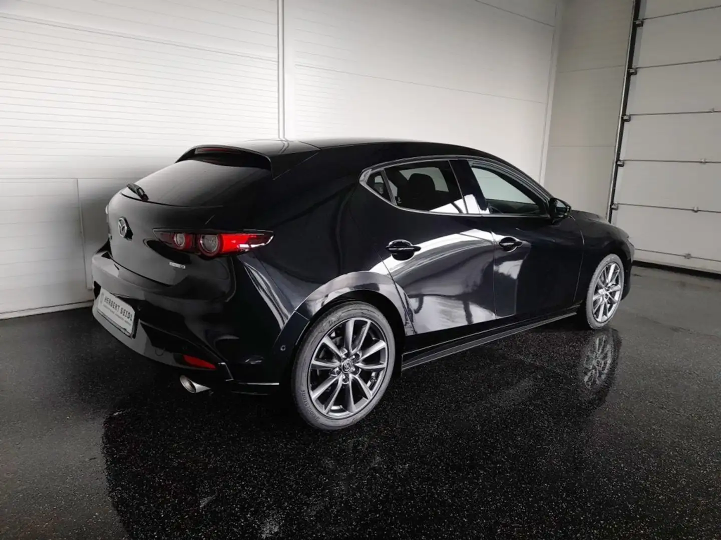 Mazda 3 SELECTION Skyactive-X 180 GT *18 ZOLL / VOLL LED / NAVI / ACC / KAMERA / HEAD-UP / BOSE SOUND SYSTEM* Schwarz - 2