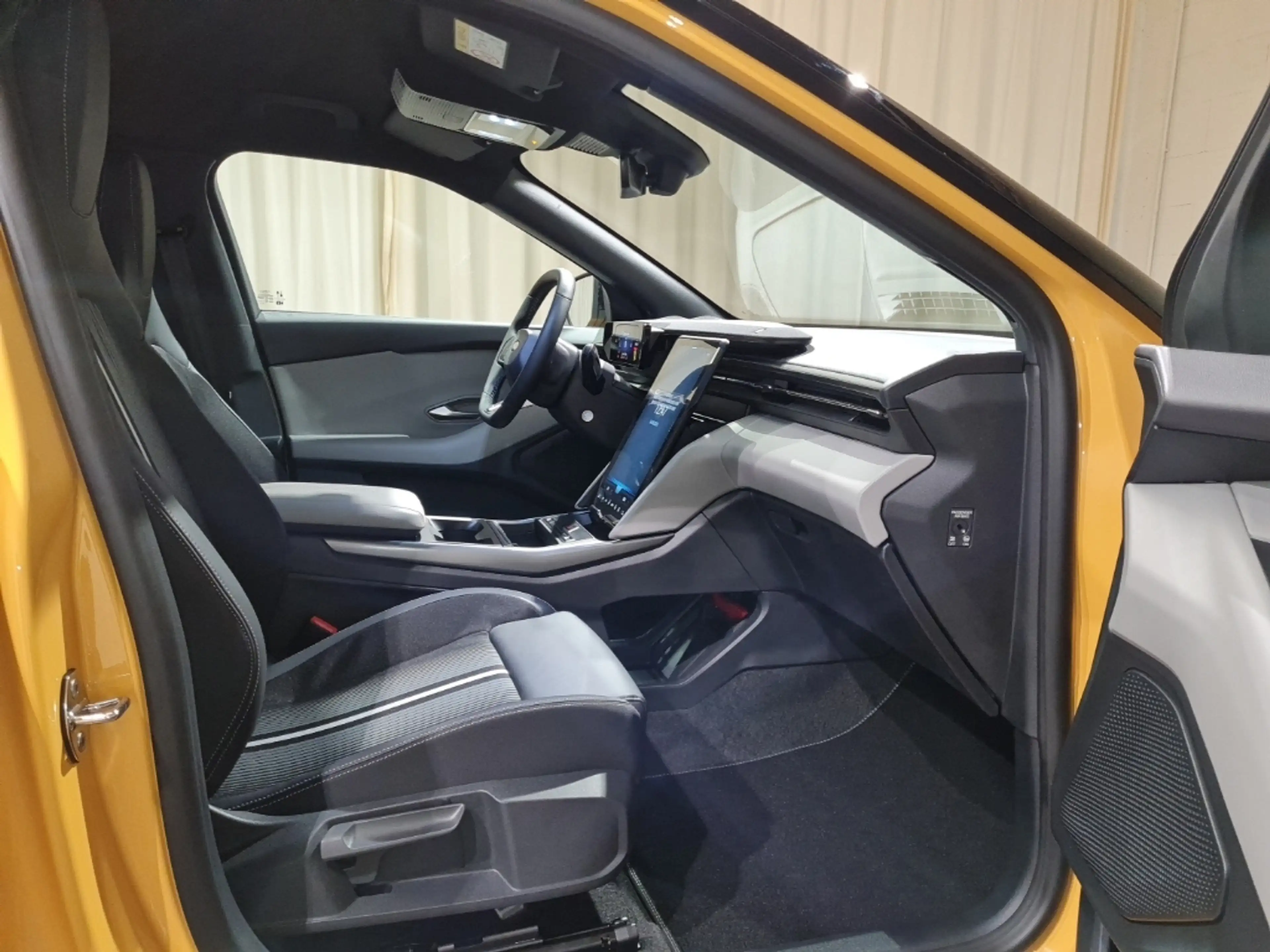 Ford Capri Select 77kWH "Komfort-Paket"Wärmepumpe" — photo 5