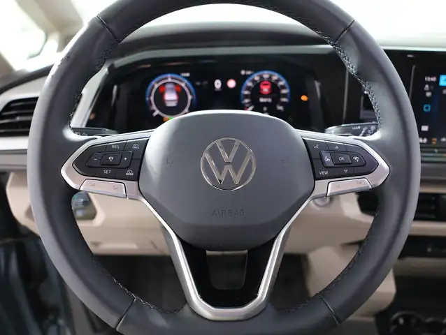 Volkswagen T7 Multivan VW T7 Multivan Business ÜH TDI Ansicht 18