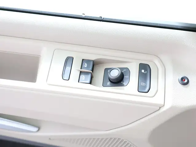 Volkswagen T7 Multivan VW T7 Multivan Business ÜH TDI Ansicht 23