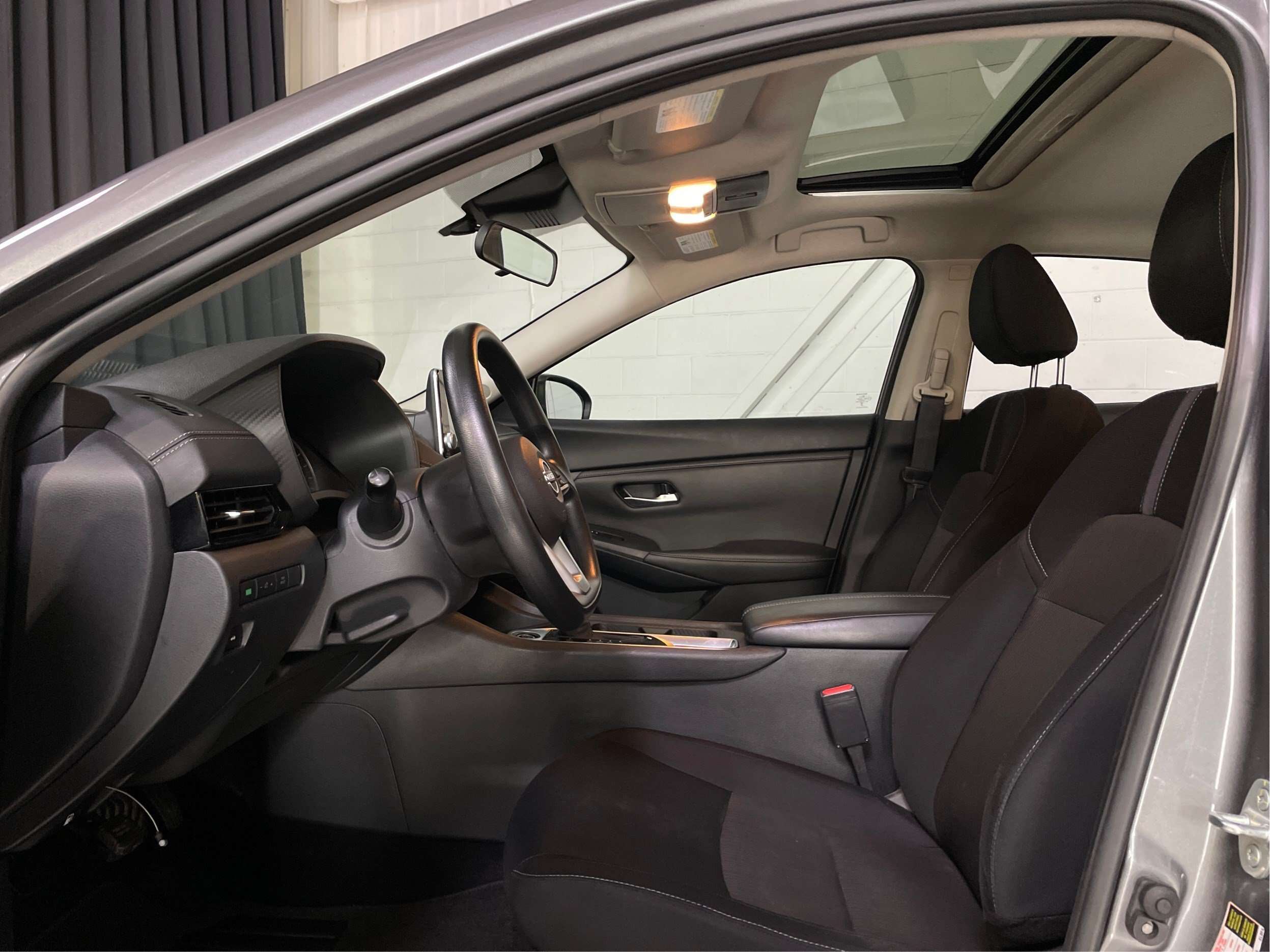 2024 Nissan Sentra SV A/C Mags Toit Sièges Chauffants — снимка 1