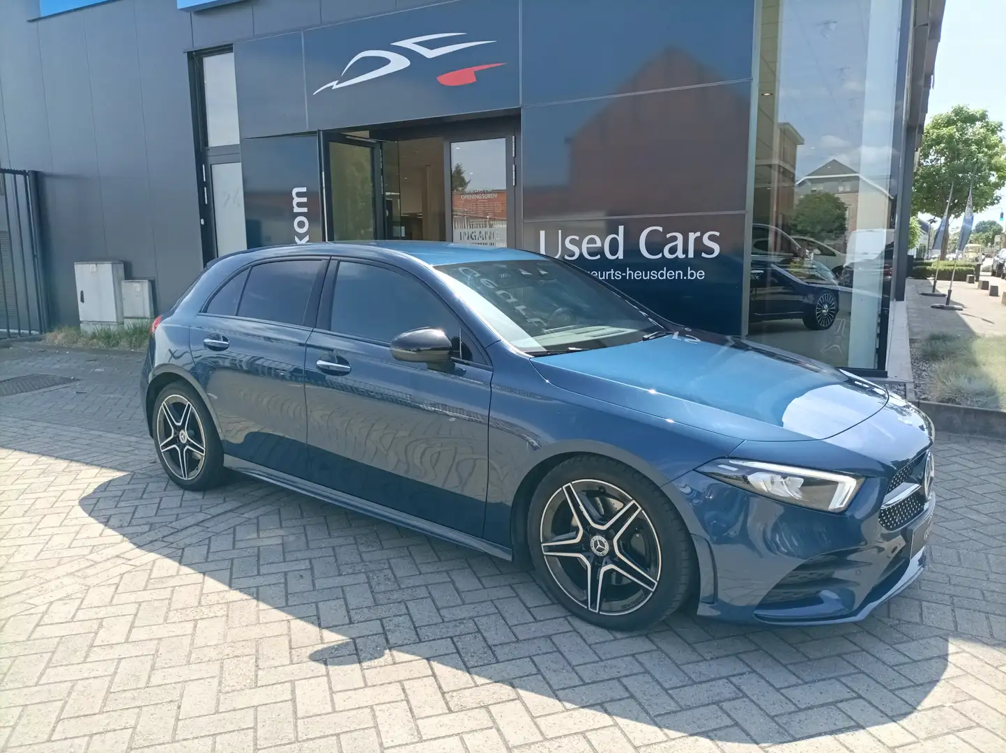 Mercedes-Benz A 220 A 220 7G-DCT AMG Line Blauw - 2