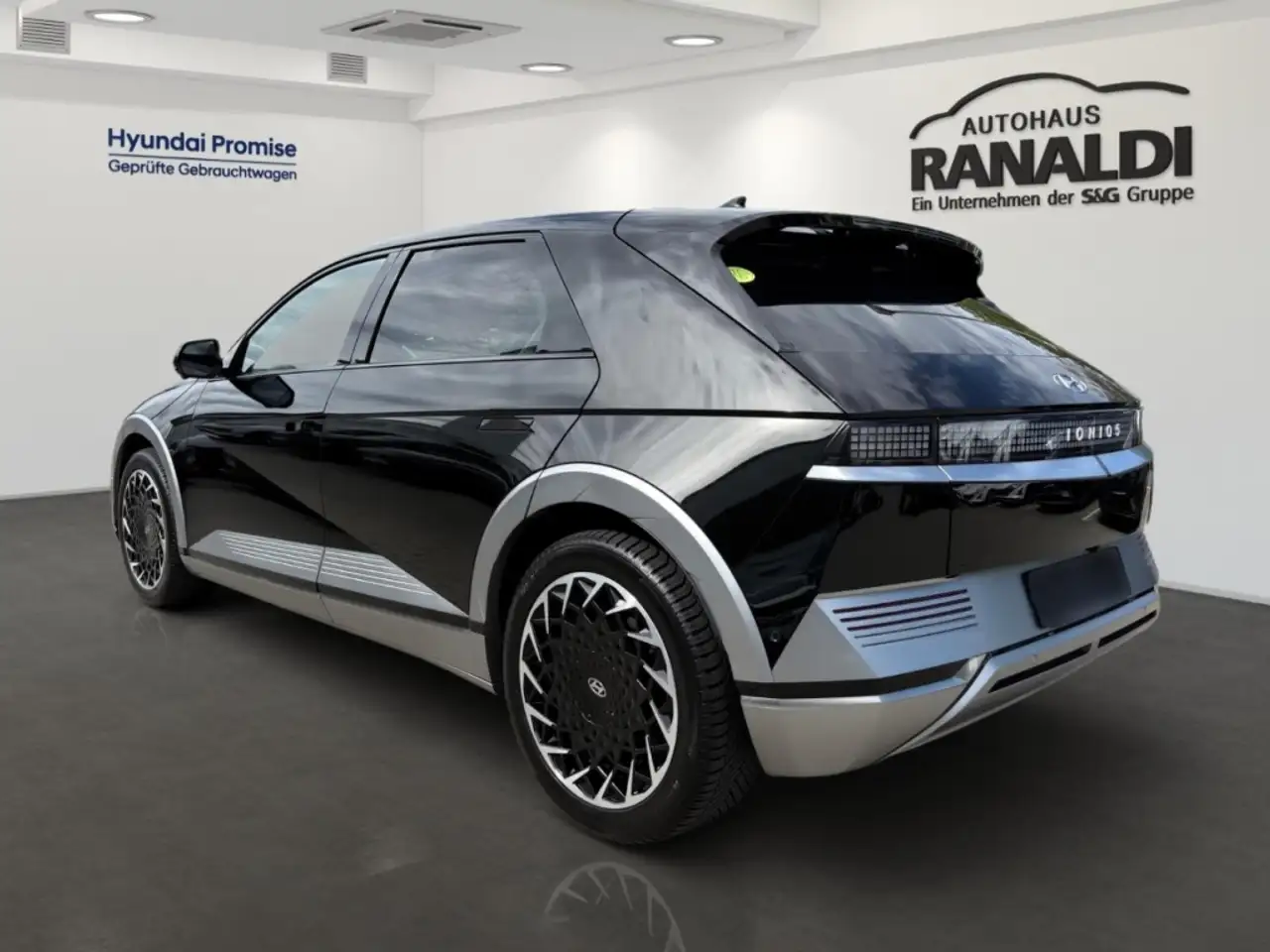 Hyundai Ioniq 5 Uniq Elektro 4WD++GARANTIE 12/30!++77KWh, миниатюра 4