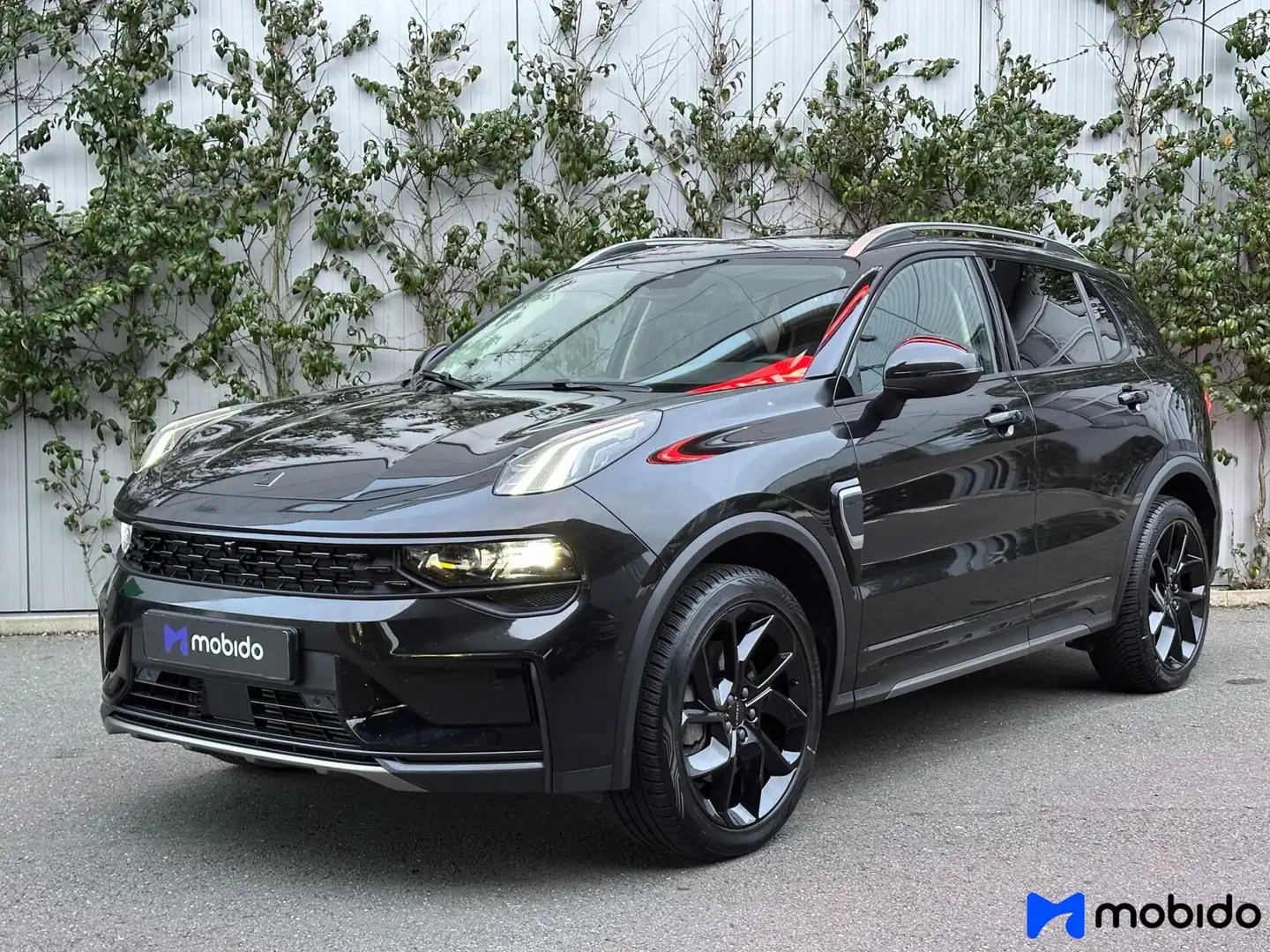 Lynk & Co 01 | PHEV | Panoramadak | Apple Carplay! Schwarz - 1