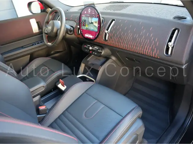 MINI Countryman view 6