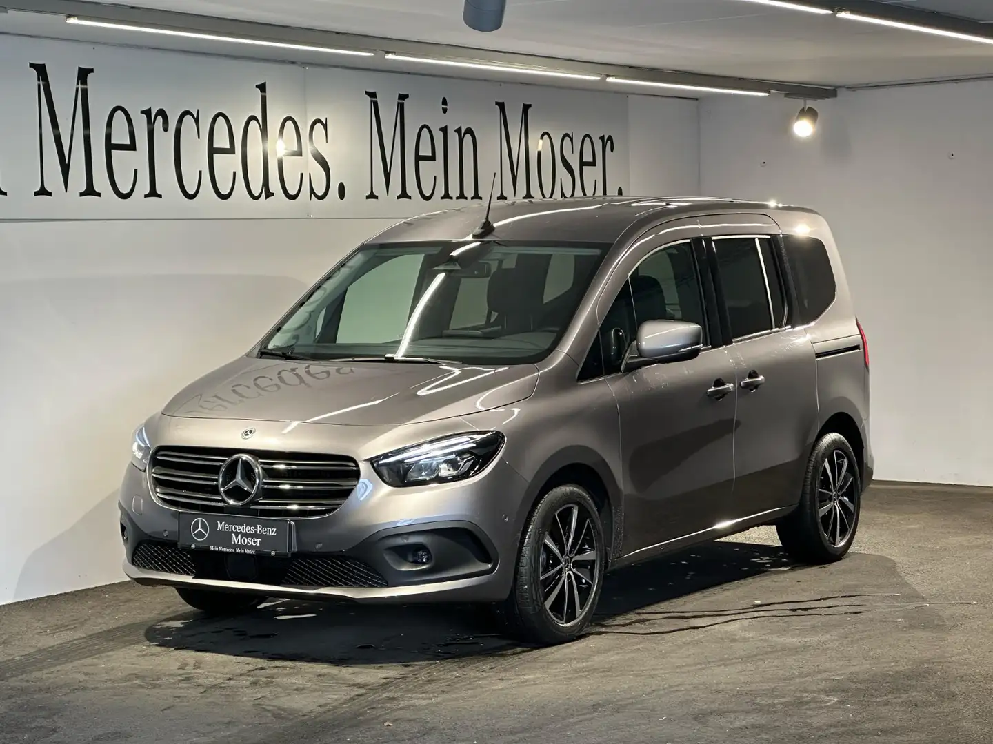 Mercedes-Benz T-Class T 180 d PROGRESSIVE Standard Grau - 2