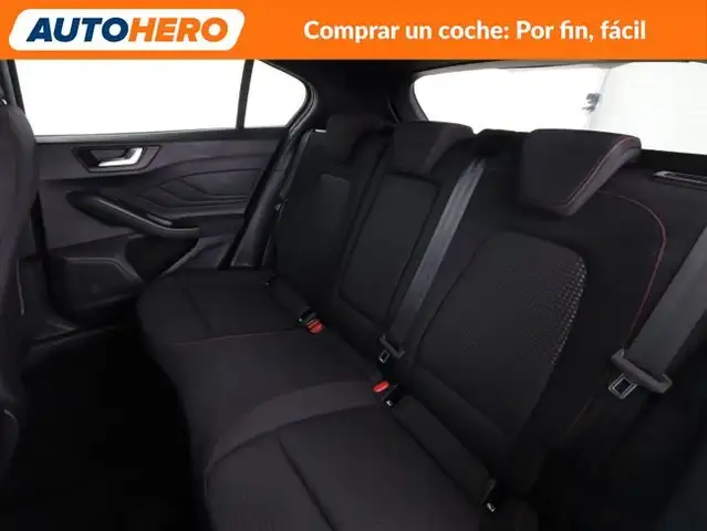 Ford Focus view 15