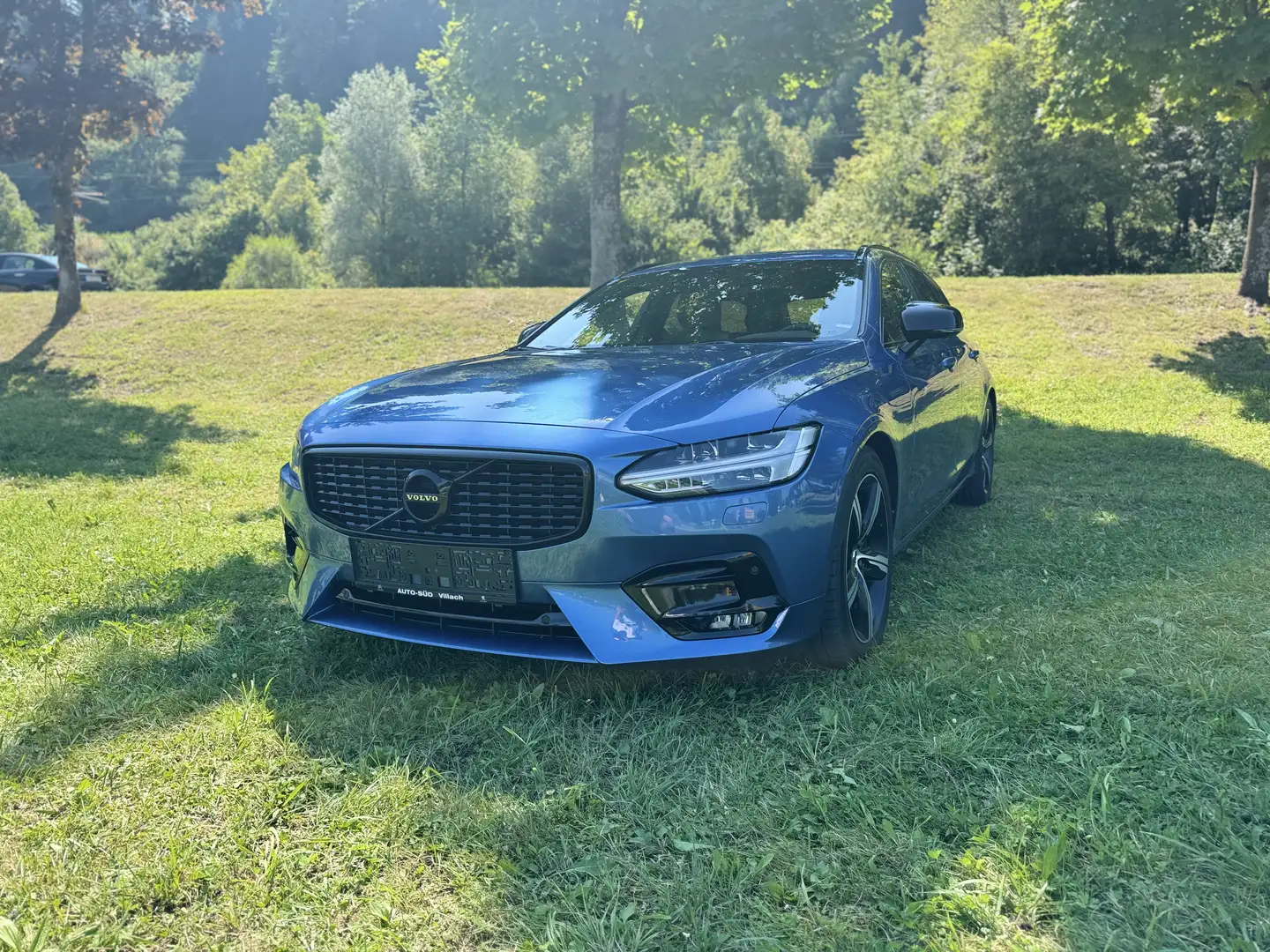 Volvo V90 V90 D4 R-Design Geartronic Blau - 2