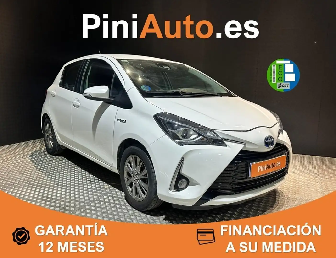 Toyota Yaris 1.5 Hybrid Active Blanc - 1
