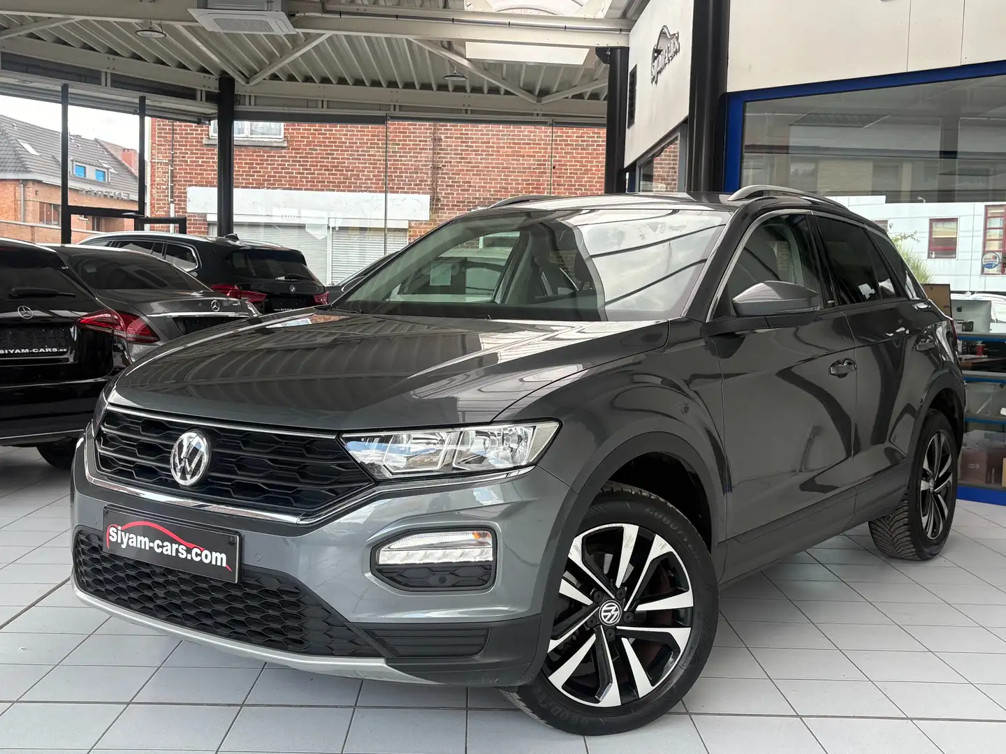 Volkswagen T-Roc T-Roc 1.0 TSI *UNITED*GPS*CAMERA*PDC*JANTES* Grijs - 1