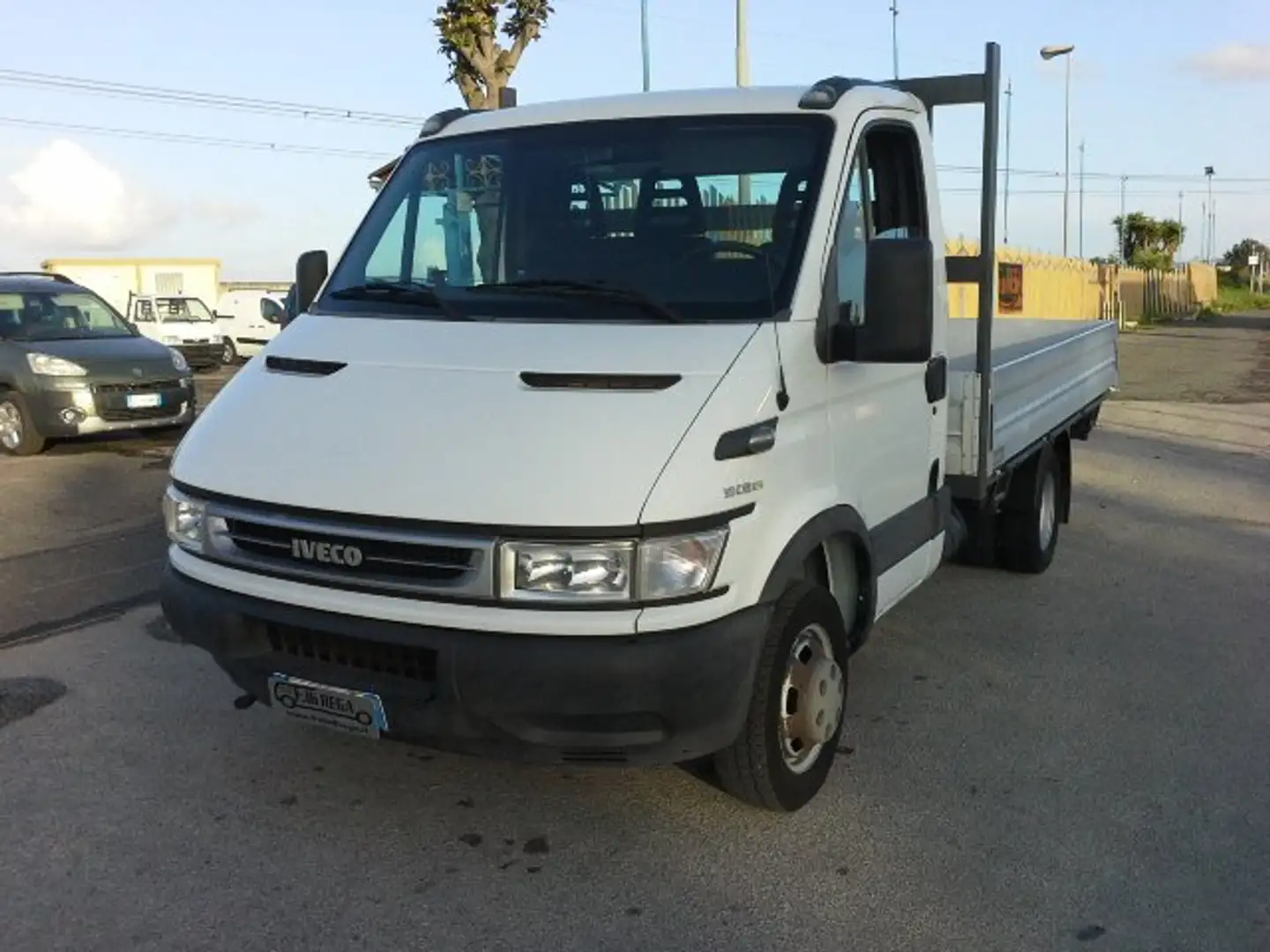 Iveco Daily 35C1 2. 3 HPI 16V CASSONE FISSO CORTO 3,50 X 2,15 Bianco - 1