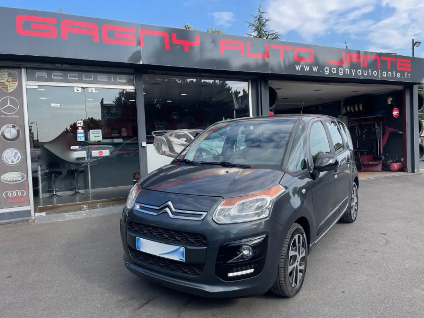 Citroen C3 Picasso PURETECH 110 CONFORT 1ERE MAIN Gris - 1