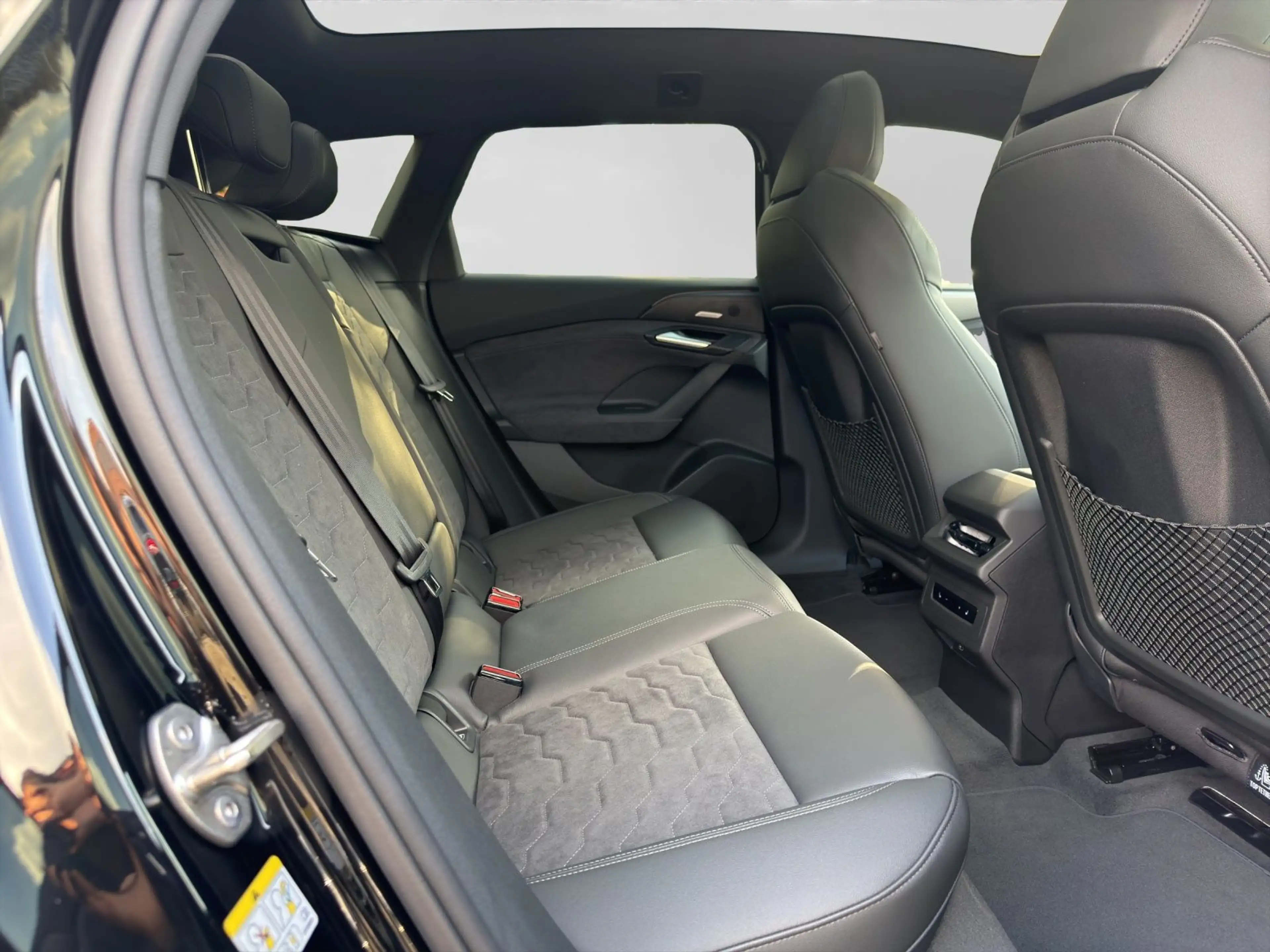 Audi A6 e-tron 2x S LINE MATRIX LM21 VIRTUAL+ — photo 6