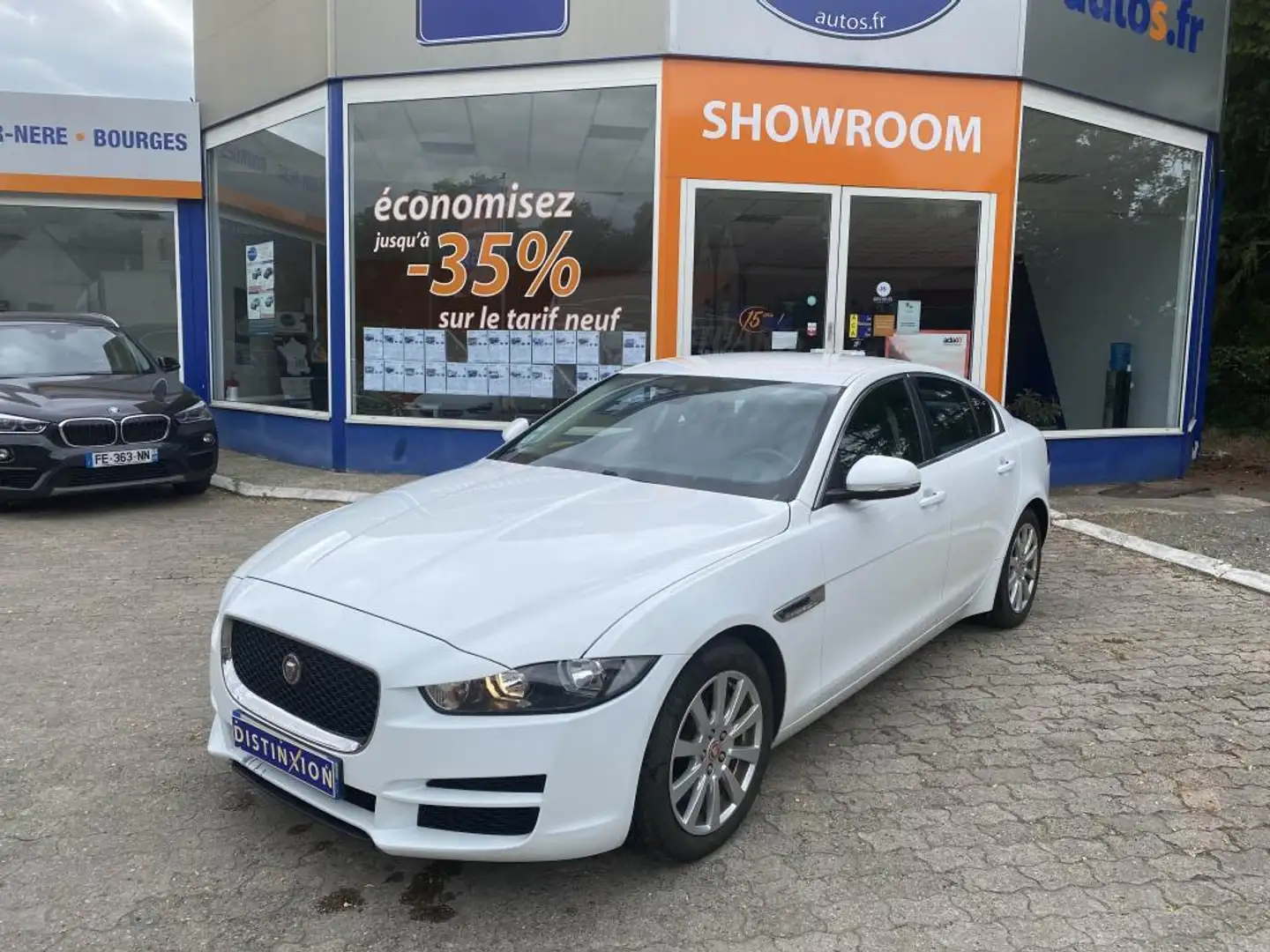 Jaguar XE 2.0 D - 180 - BVA  Prestige - 1