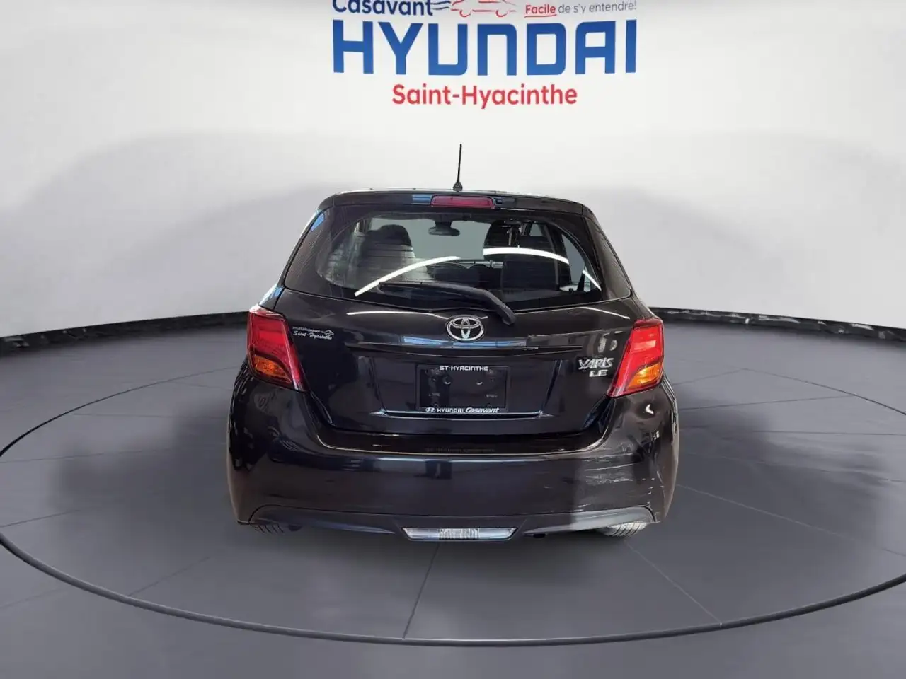 Toyota Yaris снимка Toyota Yaris