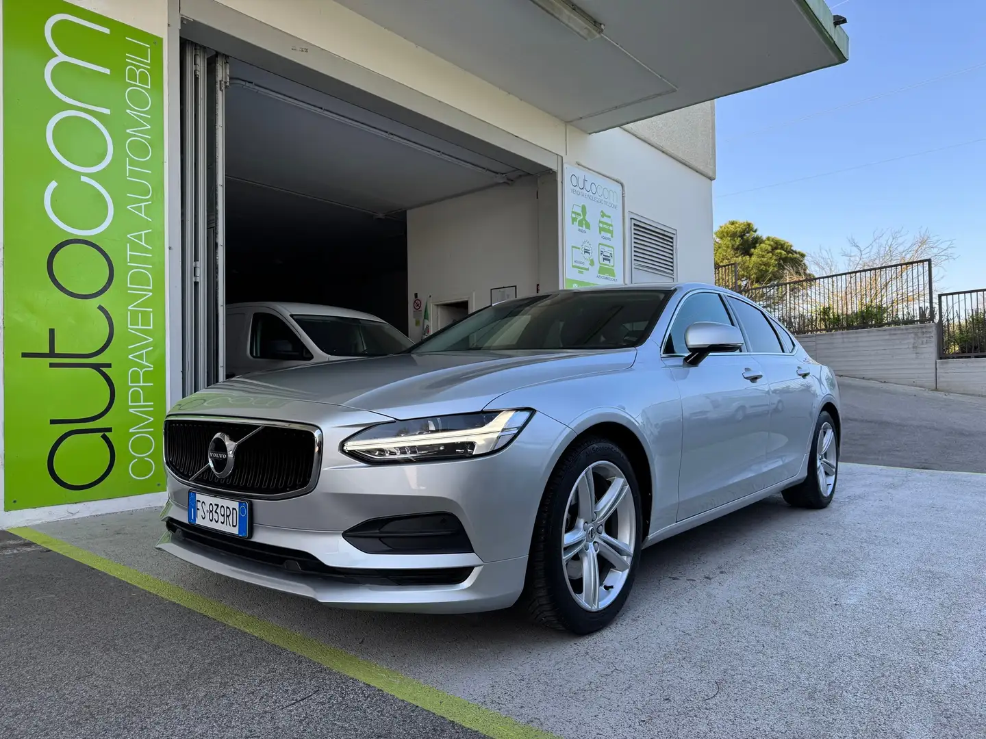Volvo S90 2.0 d4 Business+ 1Prop geartronic GARANZIA 24 MESI Plateado - 1