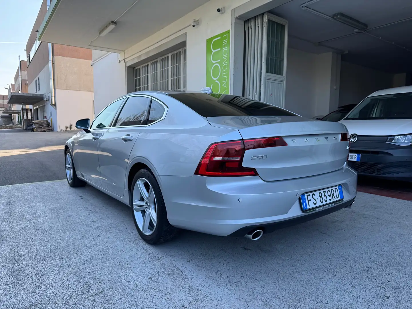 Volvo S90 2.0 d4 Business+ 1Prop geartronic GARANZIA 24 MESI Plateado - 2