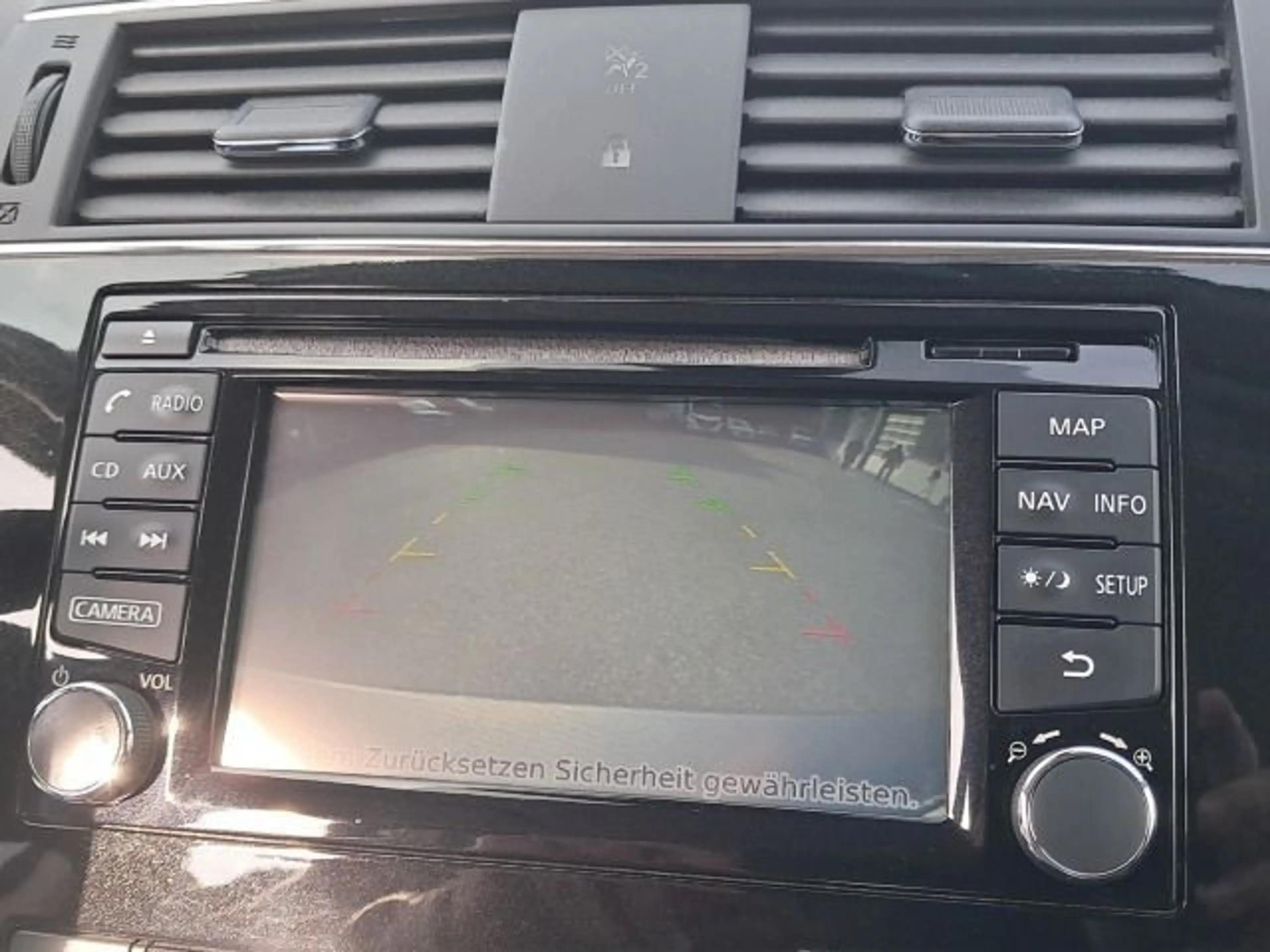 Nissan Pulsar 1.5 dCi N-Connecta — photo 14