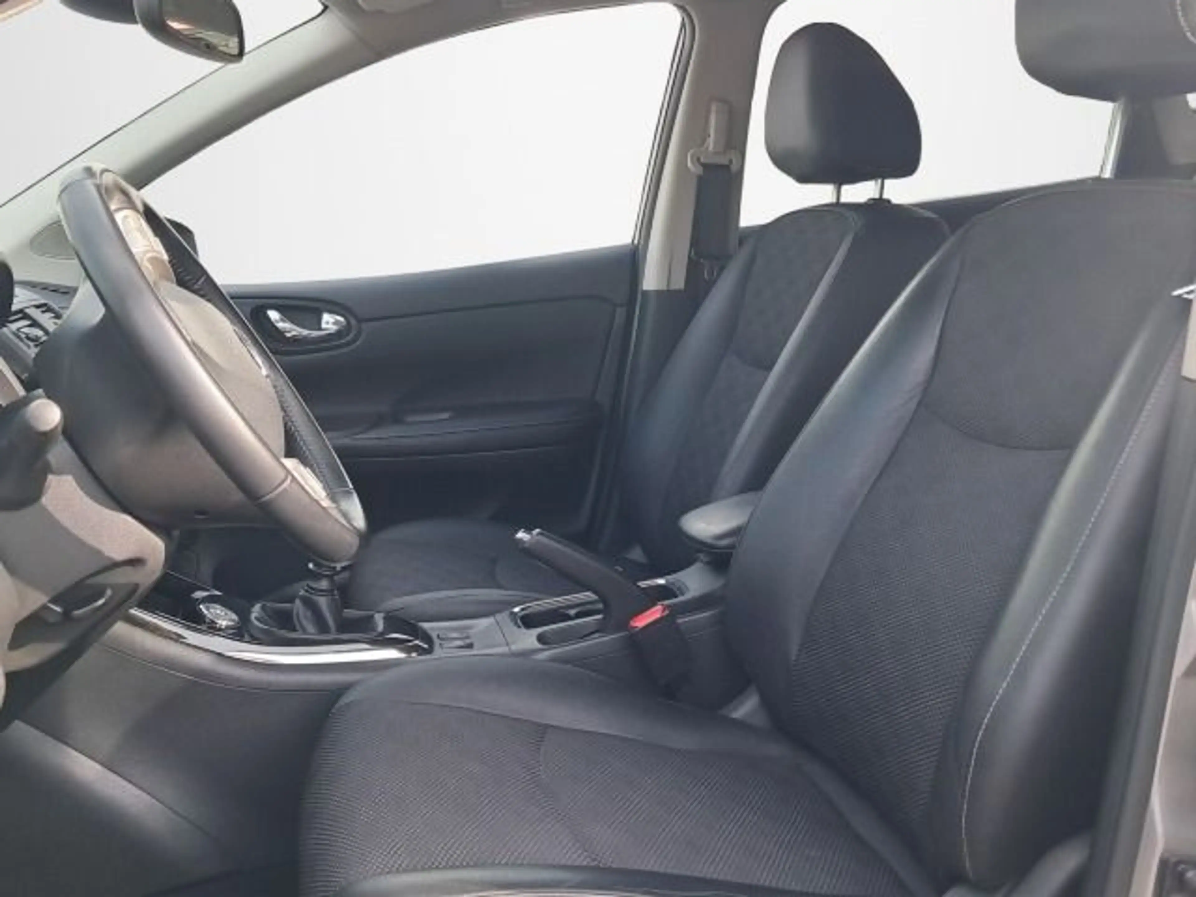 Nissan Pulsar 1.5 dCi N-Connecta — photo 9