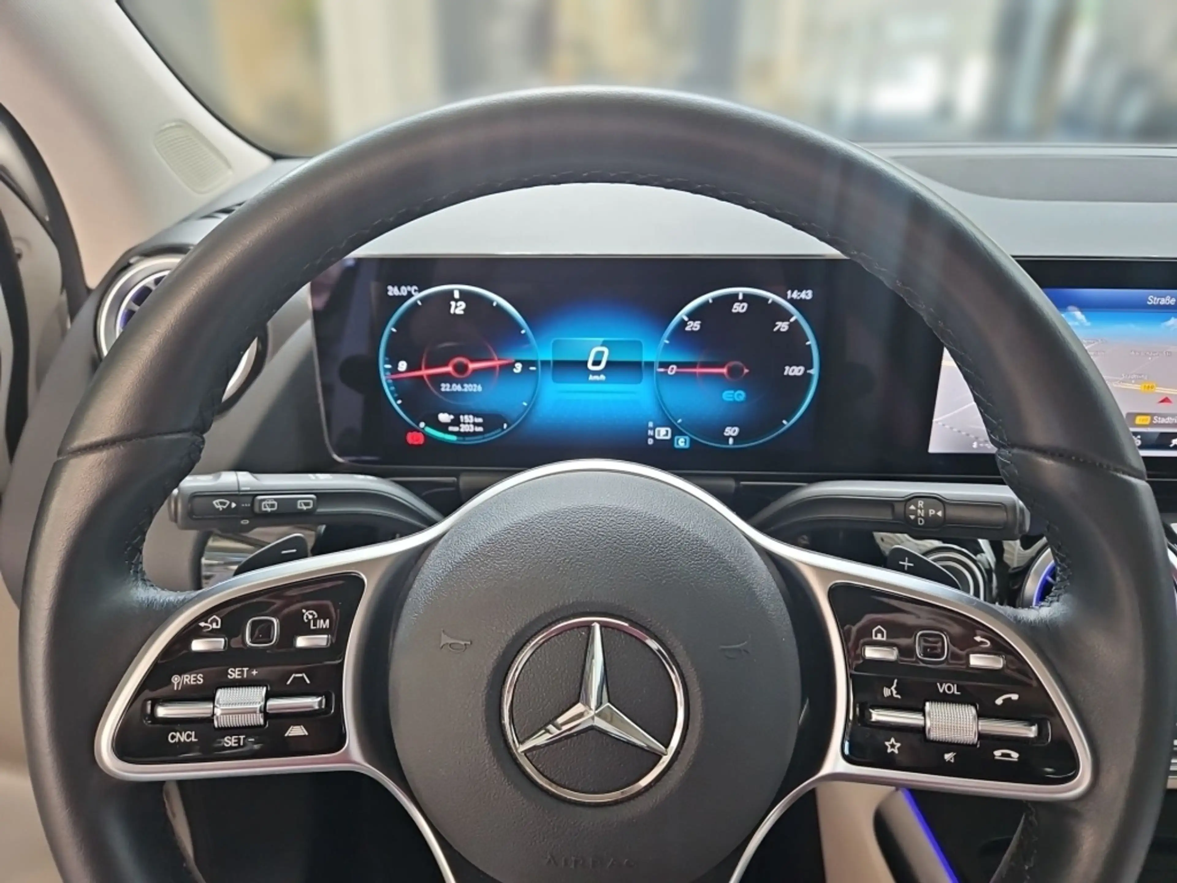 Mercedes-Benz EQA 250 + Progressive ACC Memory 360° LED Sound — photo 8