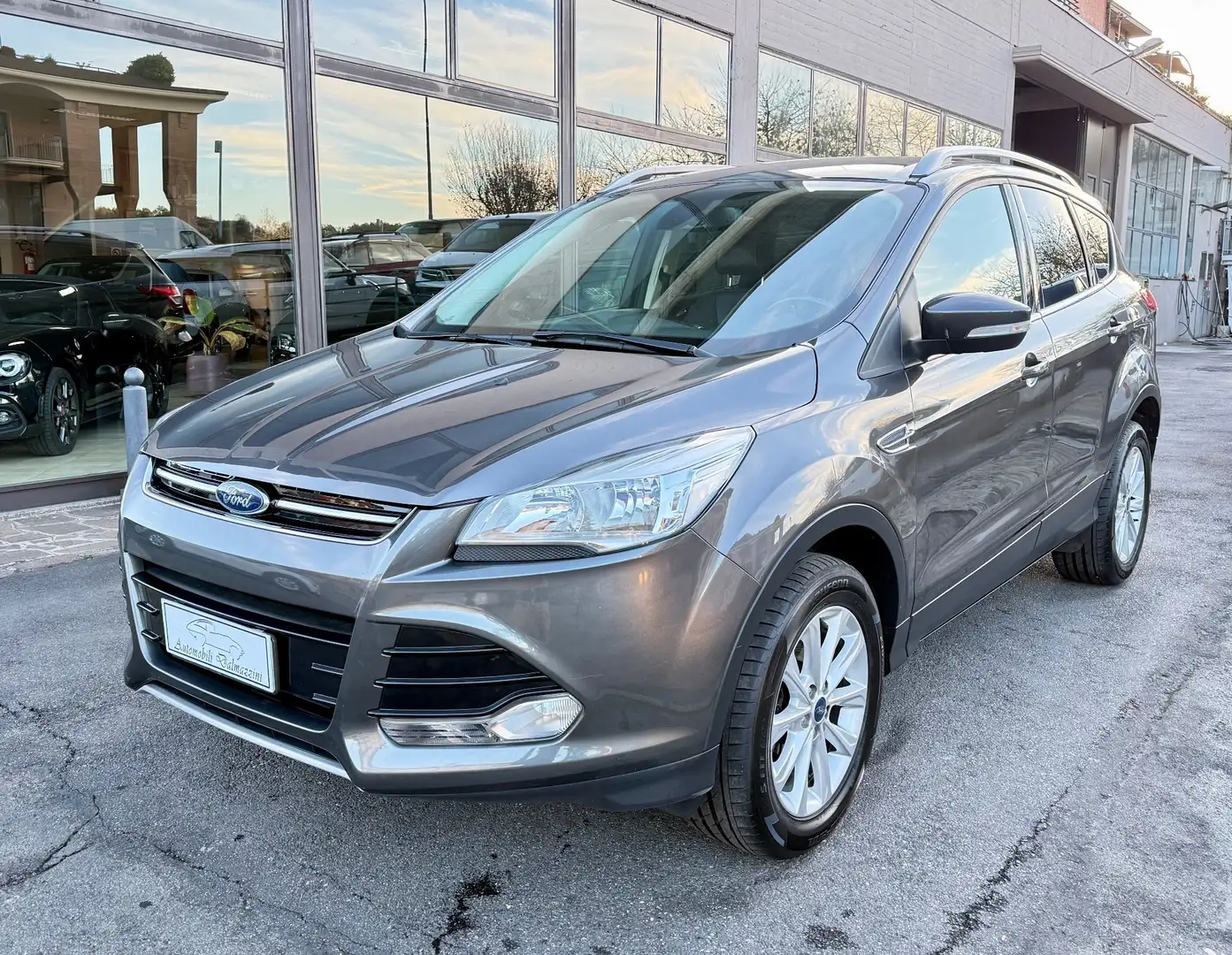 Ford Kuga Kuga 2.0 TDCI 120 CV S&S 2WD Titanium Grigio - 2