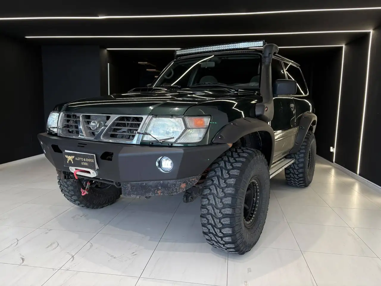 Nissan Patrol GR HT 2.8 td SE, foto 2