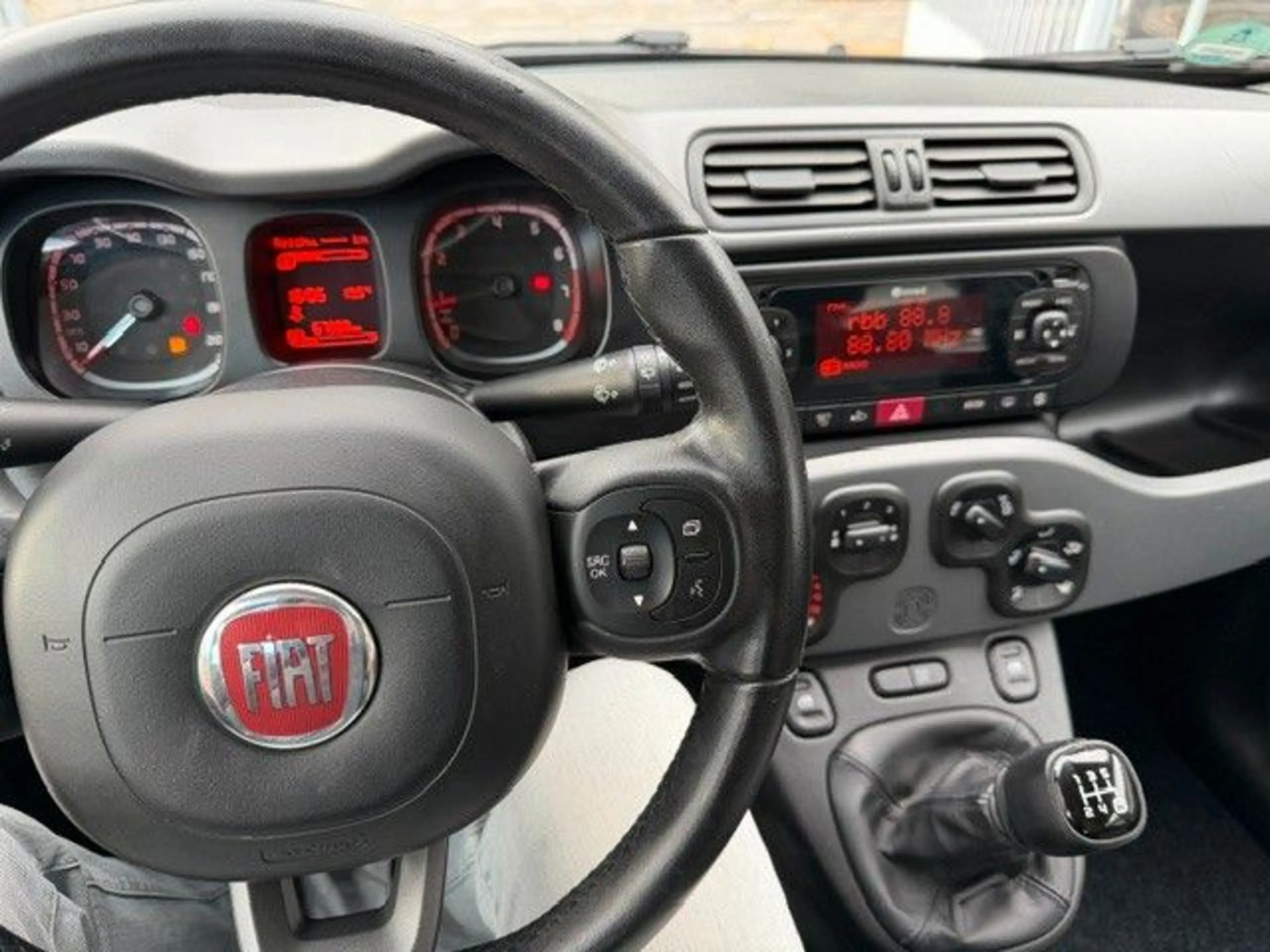 Fiat Panda Lounge 1,2ltr Klima 67tkm sehr gepflegt — photo 6