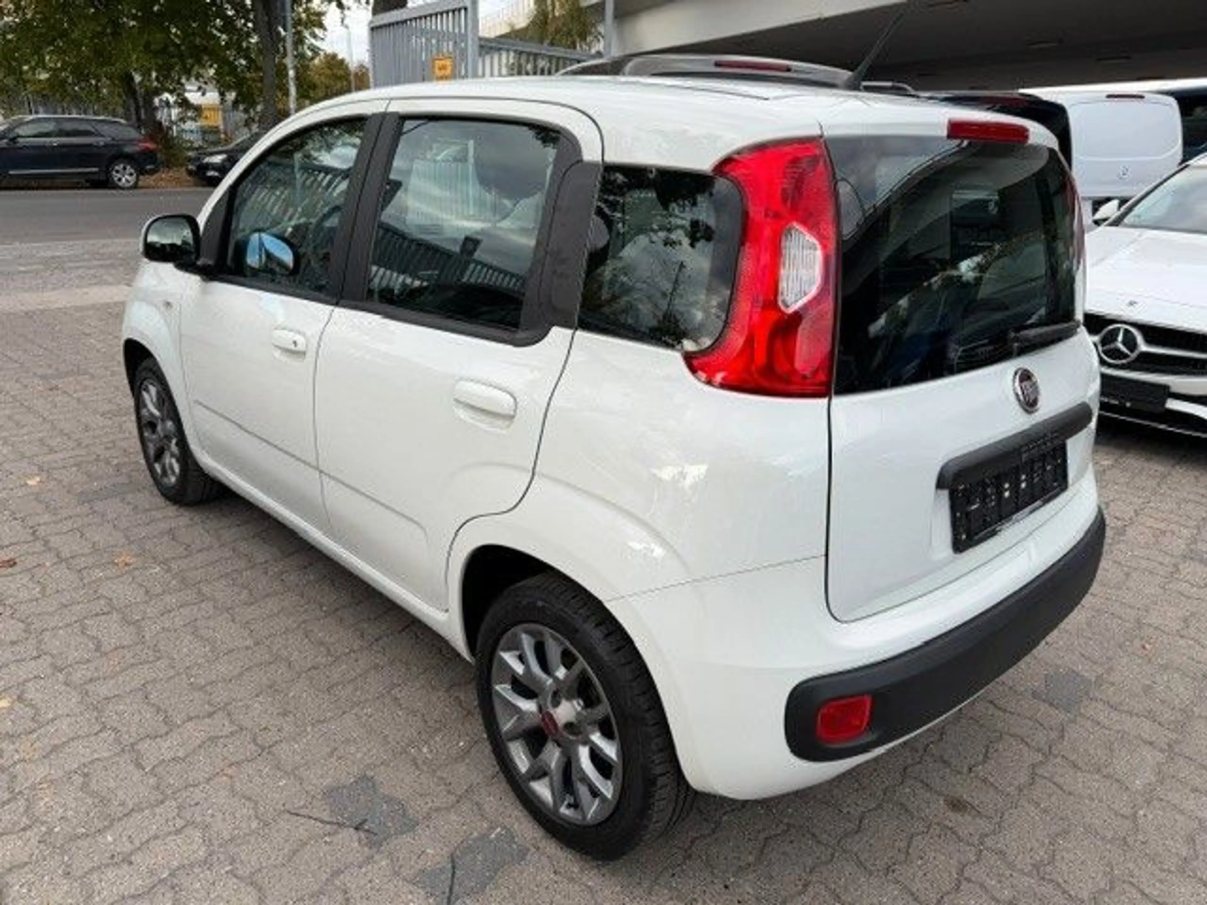 Fiat Panda Lounge 1,2ltr Klima 67tkm sehr gepflegt — photo 13