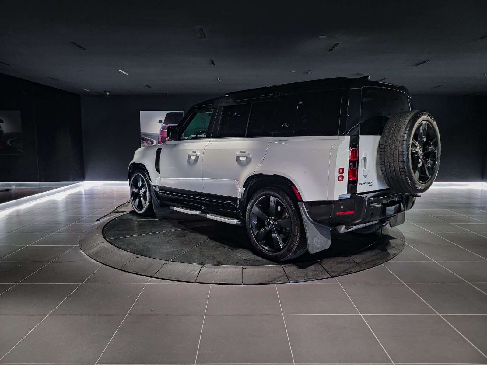 2022 Land Rover Defender X-Dynamic SE | 3rd Row Seating | Sunroof | Navigat thumb 7