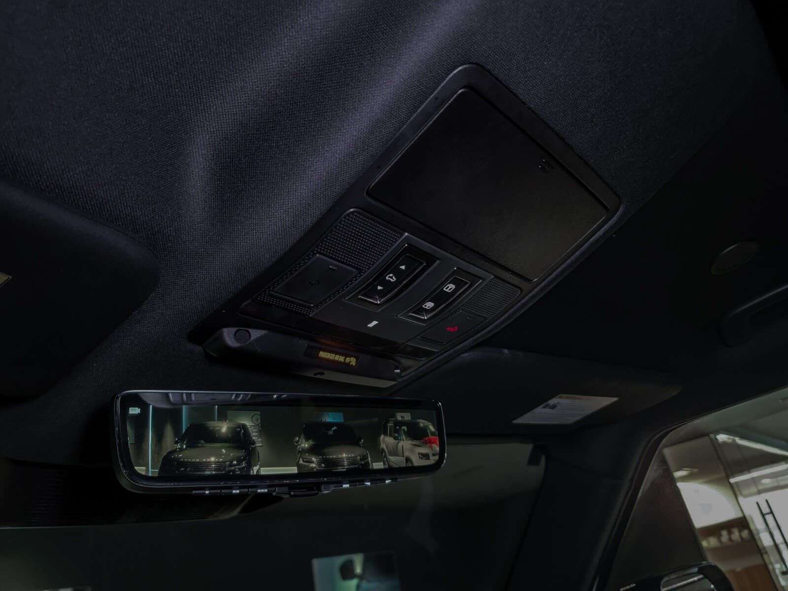 2022 Land Rover Defender X-Dynamic SE | 3rd Row Seating | Sunroof | Navigat thumb 18