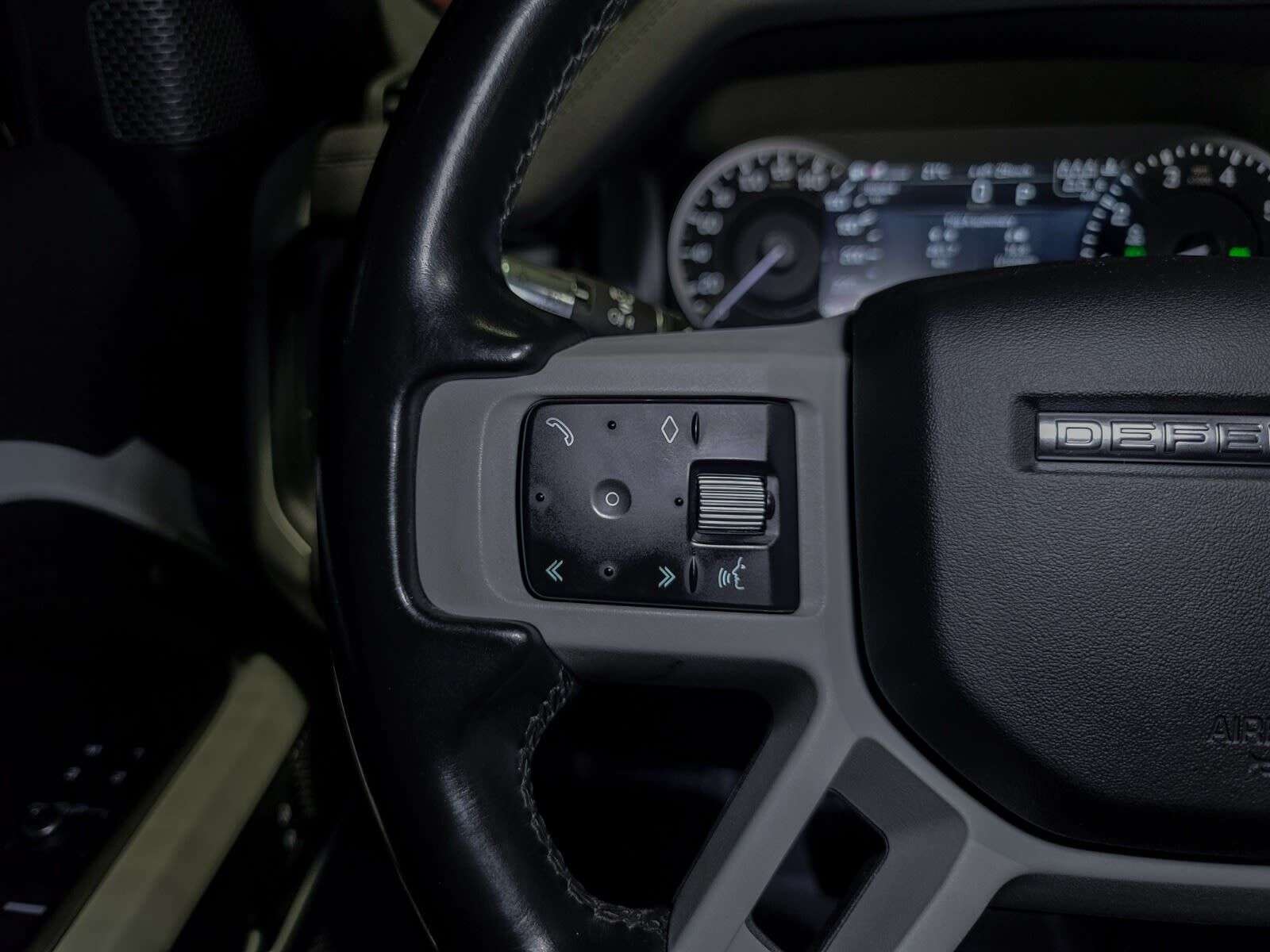 2022 Land Rover Defender X-Dynamic SE | 3rd Row Seating | Sunroof | Navigat thumb 15