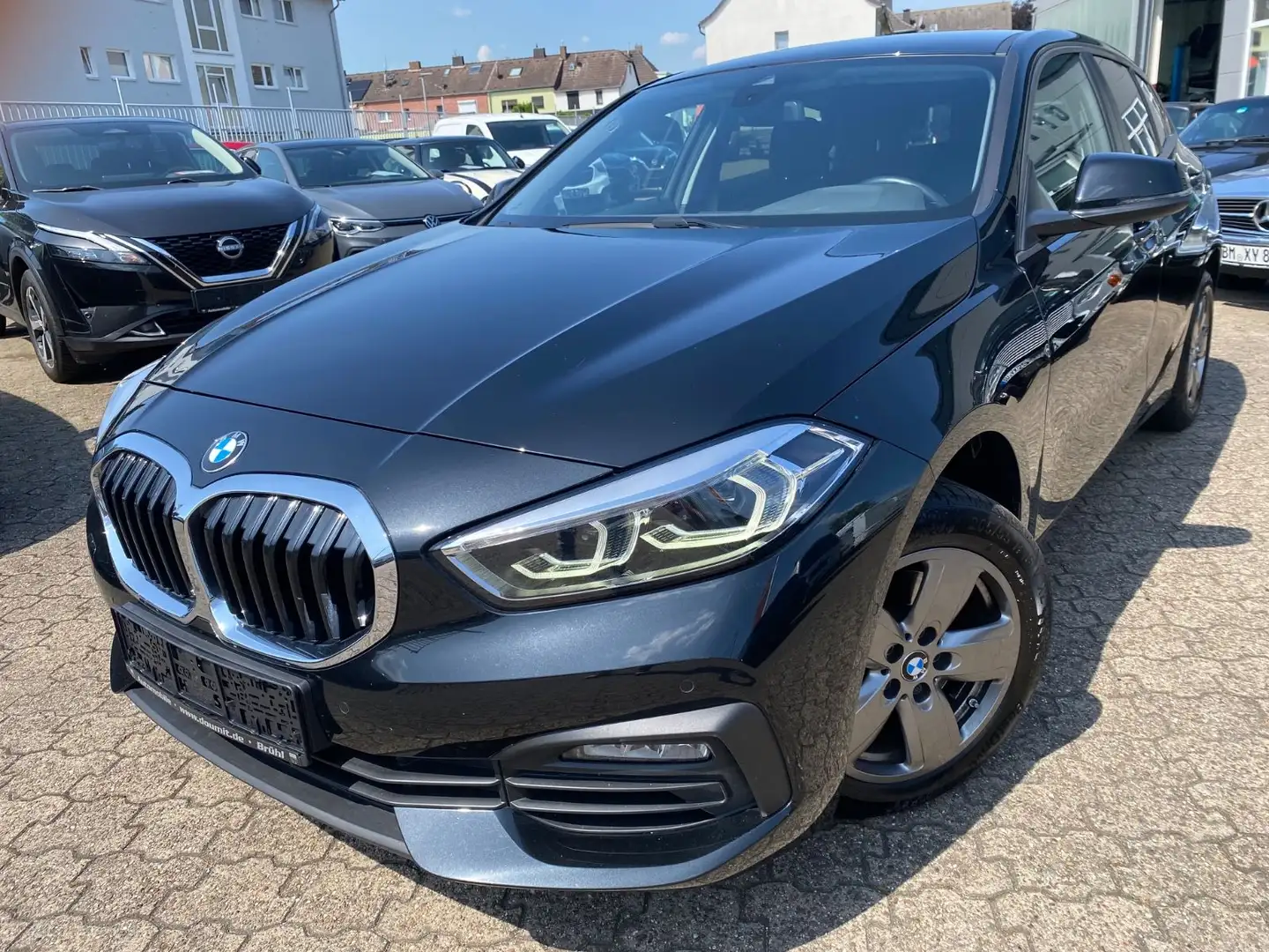 BMW 118 I Advantage Automatik, Shz, Led, ... Noir - 2