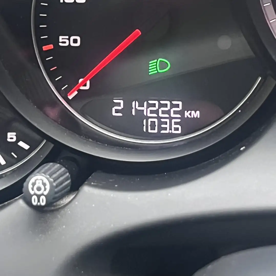 Porsche Cayenne Turbo - 1