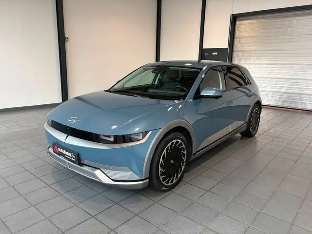Hyundai Ioniq 5 view 3