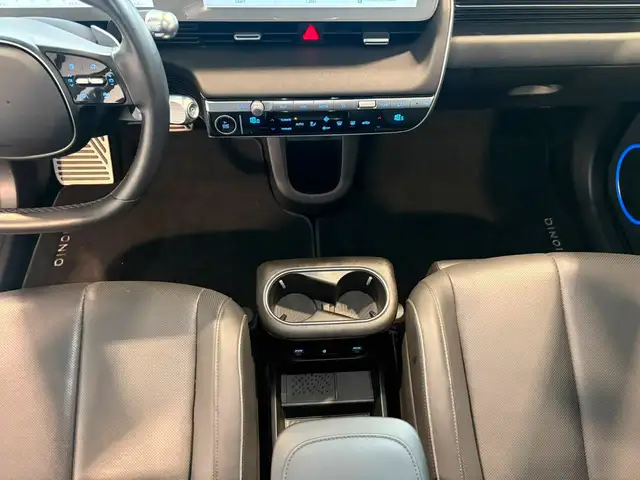 Hyundai Ioniq 5 view 12