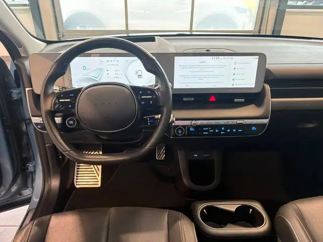 Hyundai Ioniq 5 view 9